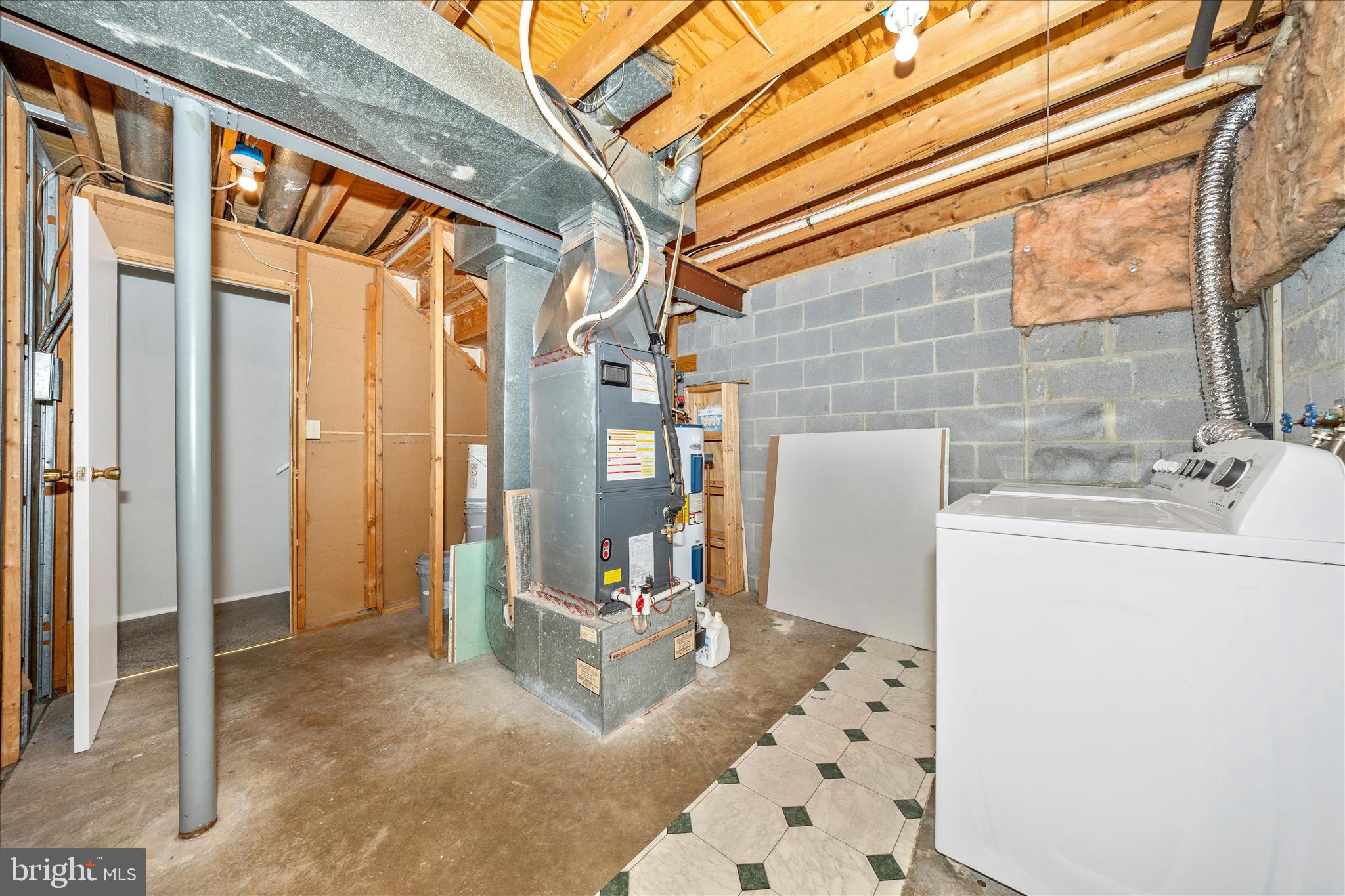 AMBER MEADOWS - Residential