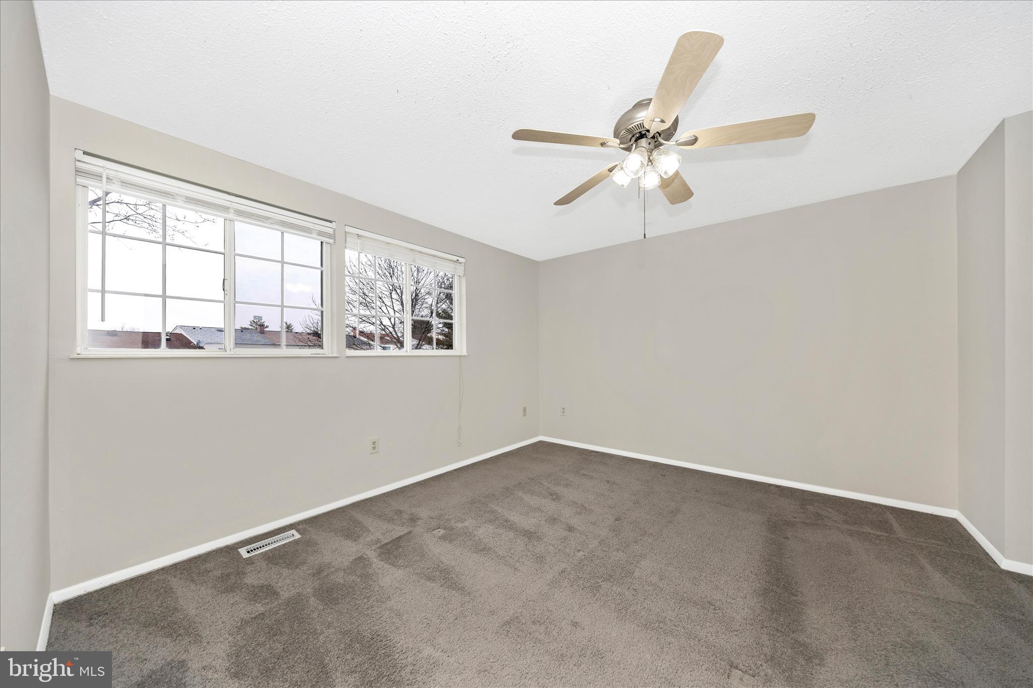 AMBER MEADOWS - Residential