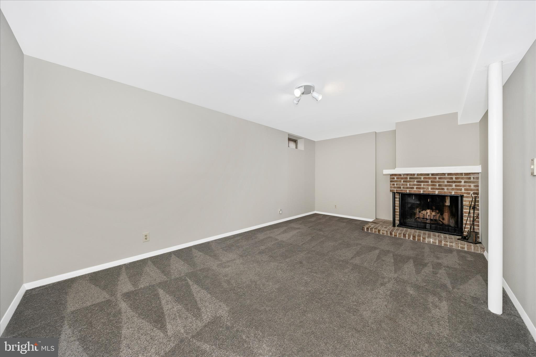 AMBER MEADOWS - Residential