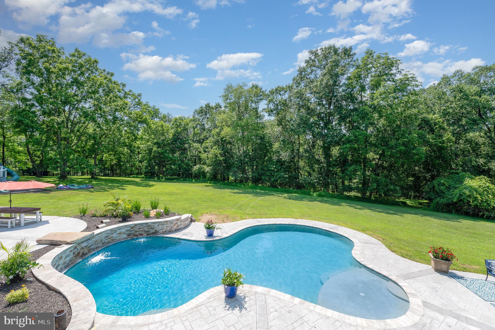 NORRISVILLE - Residential