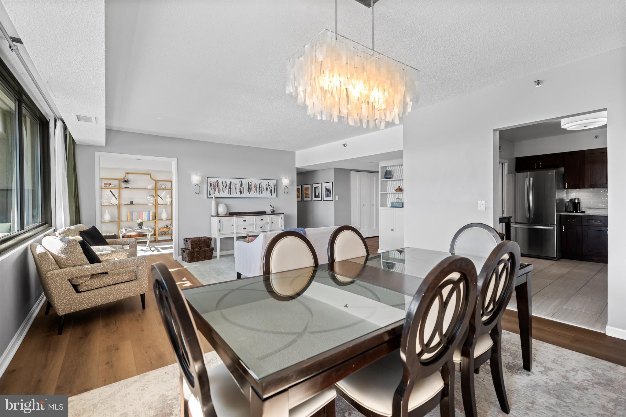 SKYLINE HOUSE - Residential