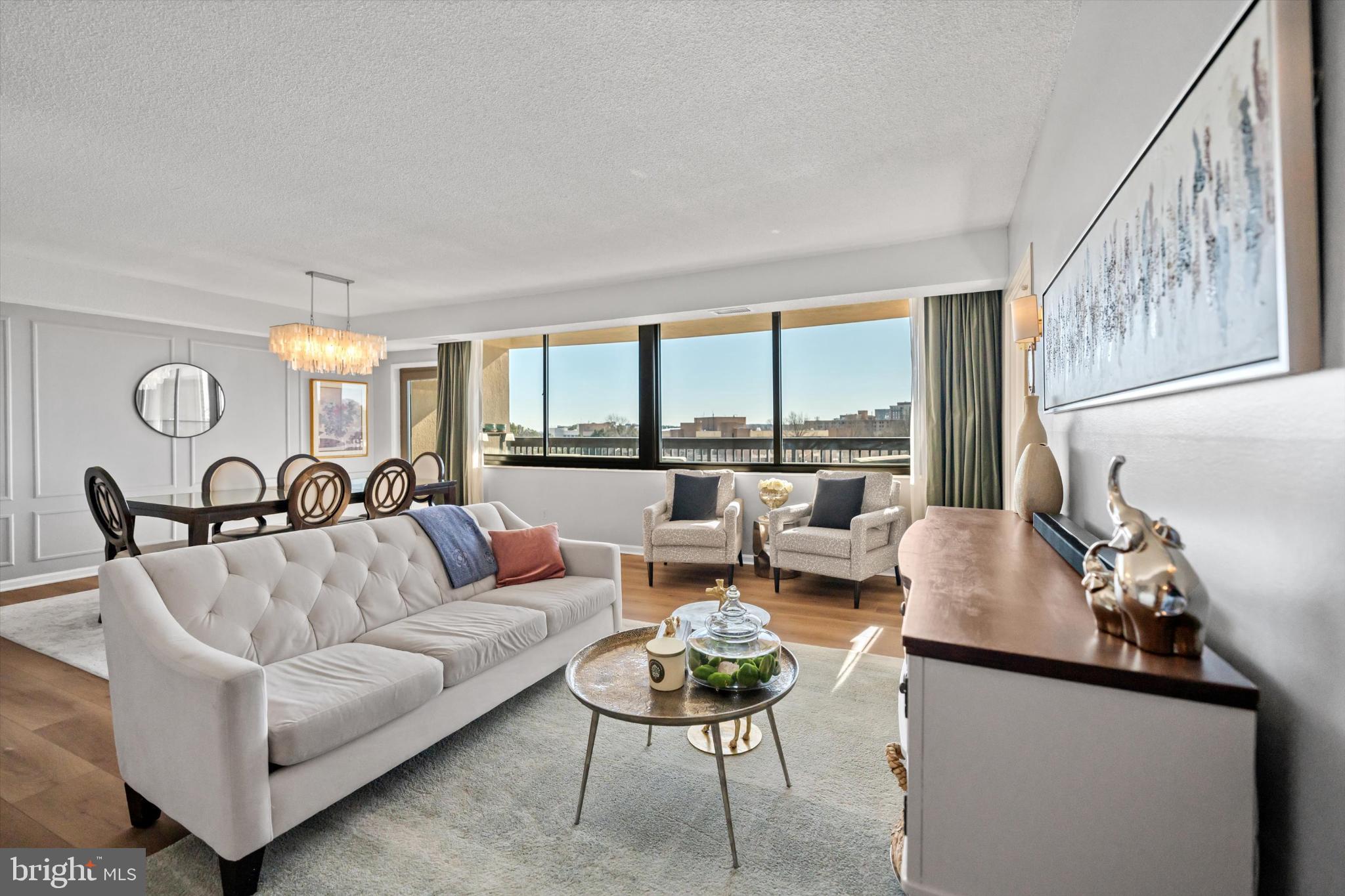 SKYLINE HOUSE - Residential