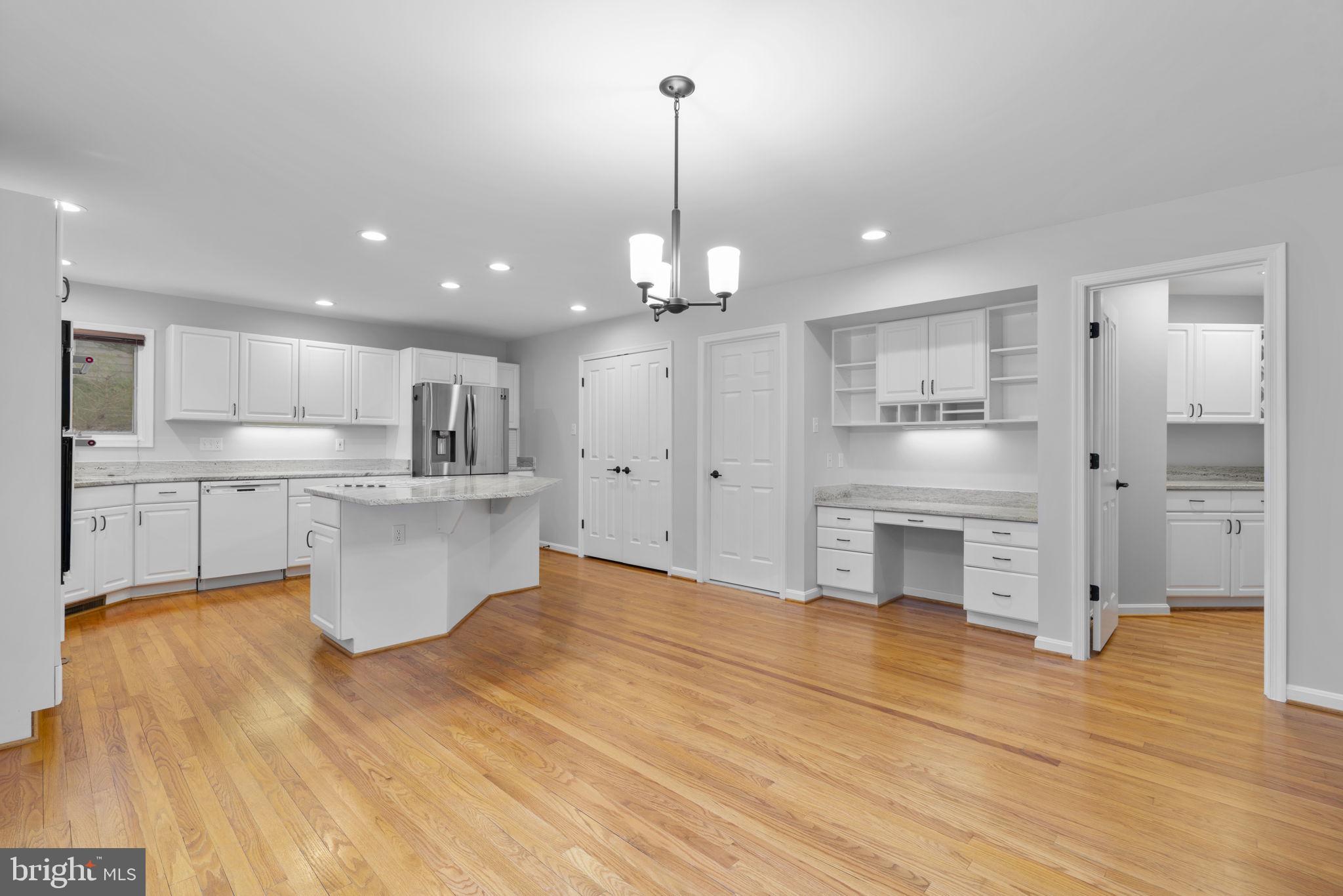 VILLAGE OF HICKORY RIDGE - Residential