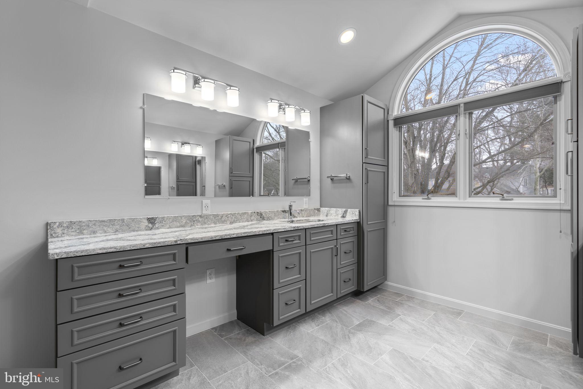 VILLAGE OF HICKORY RIDGE - Residential