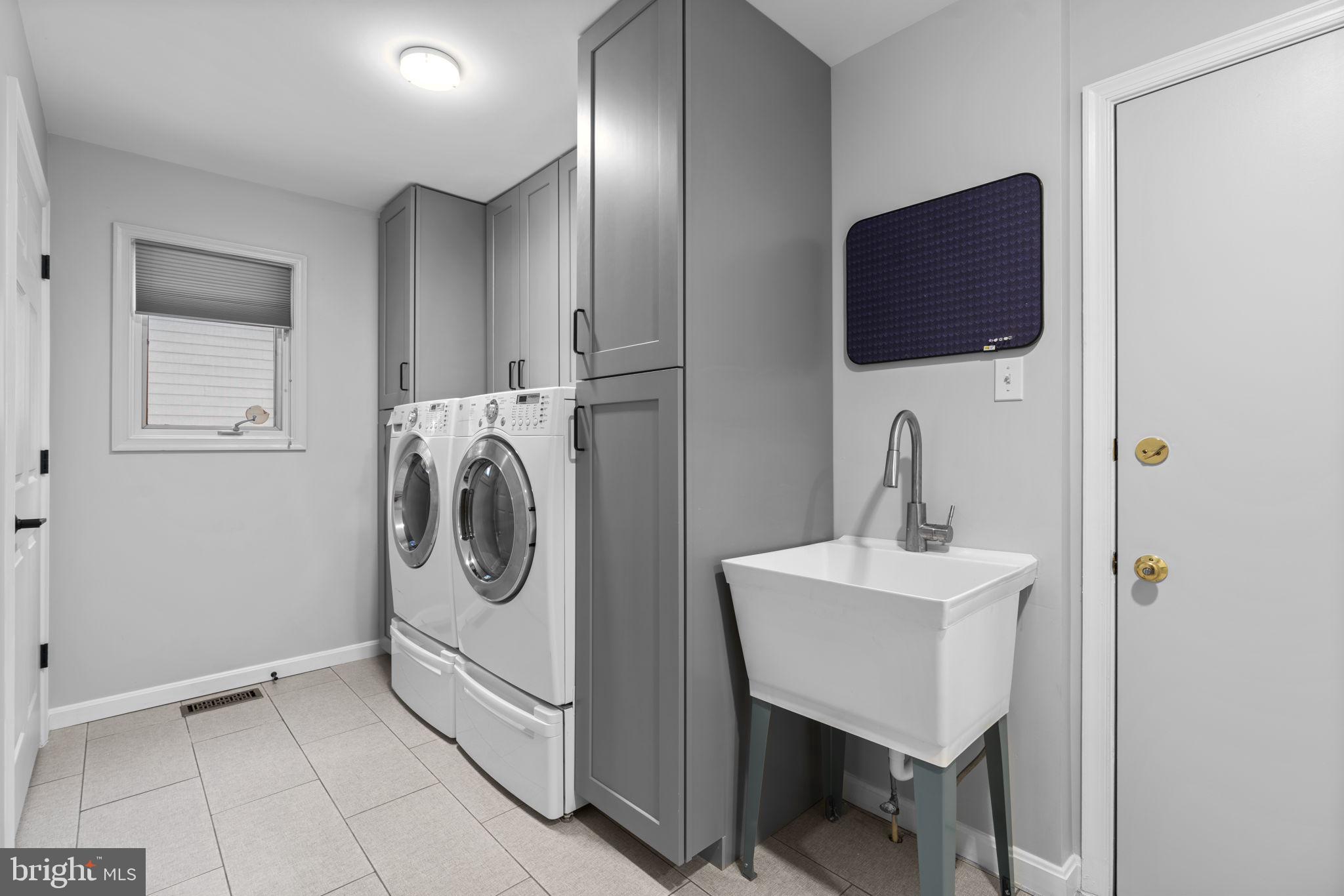 VILLAGE OF HICKORY RIDGE - Residential