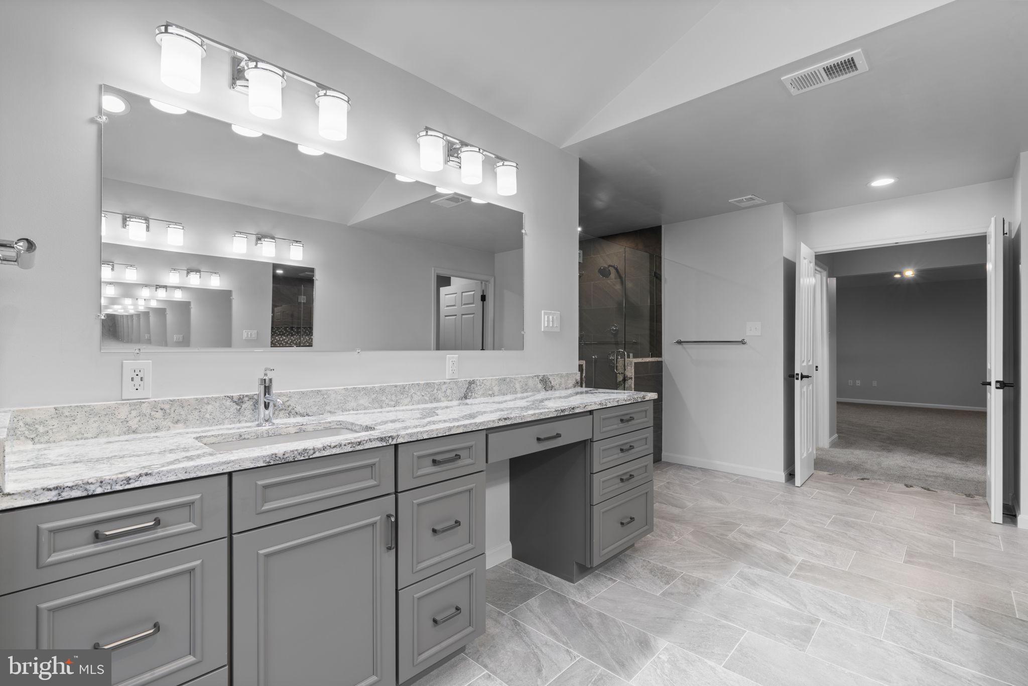 VILLAGE OF HICKORY RIDGE - Residential