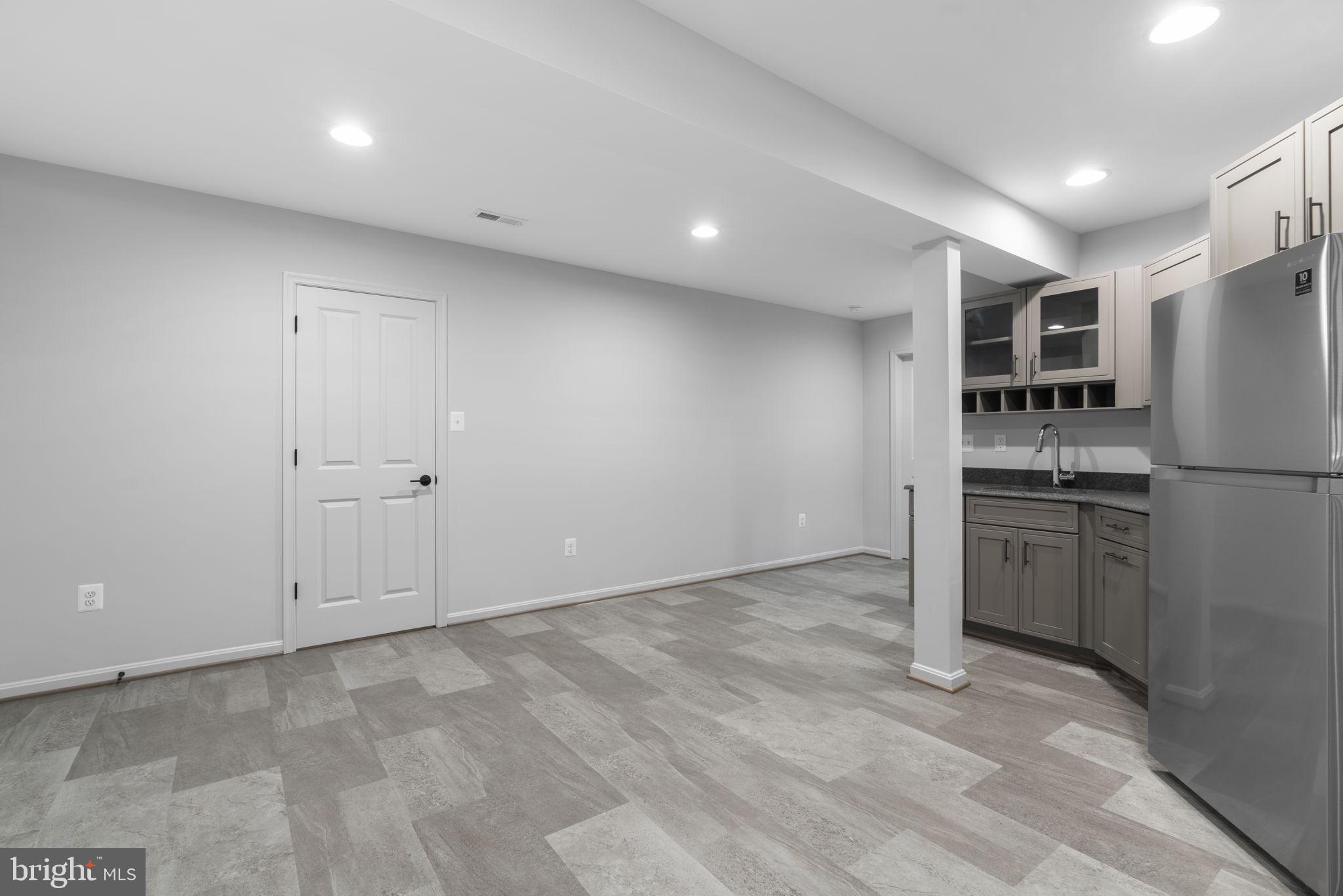 VILLAGE OF HICKORY RIDGE - Residential