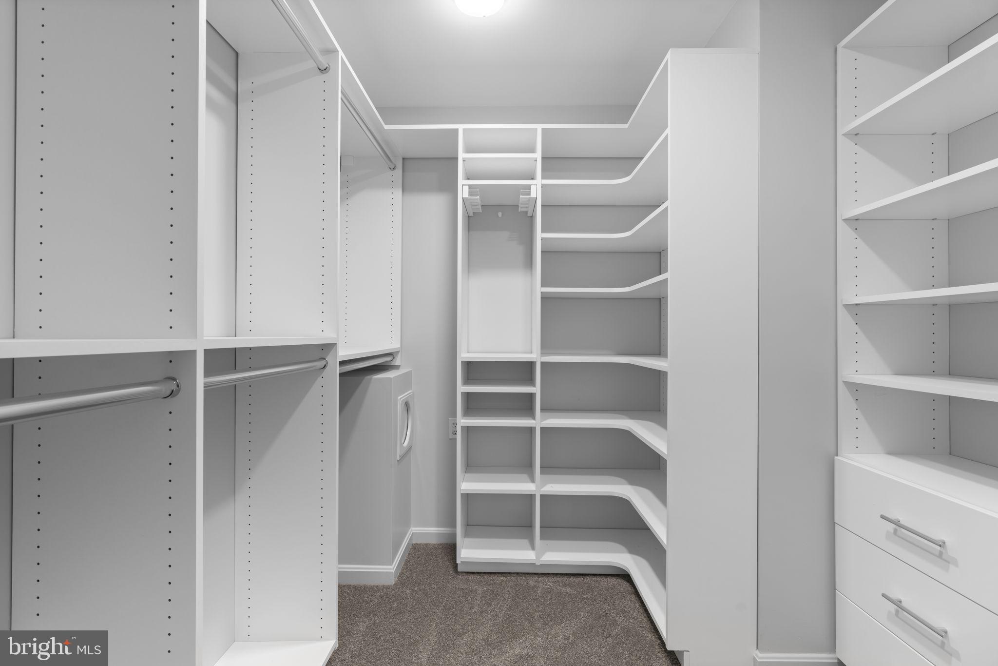 VILLAGE OF HICKORY RIDGE - Residential