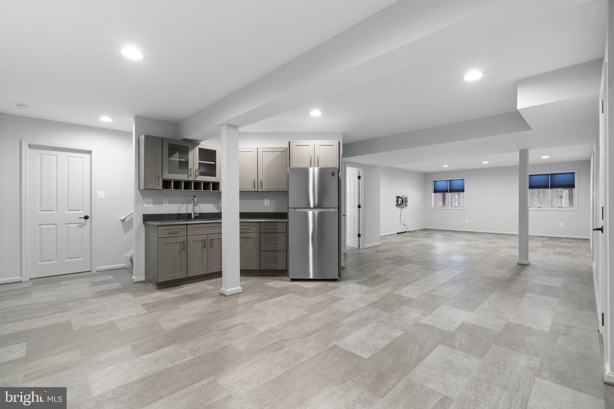 VILLAGE OF HICKORY RIDGE - Residential