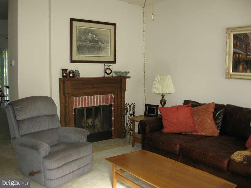 WOODSTONE - Residential Lease