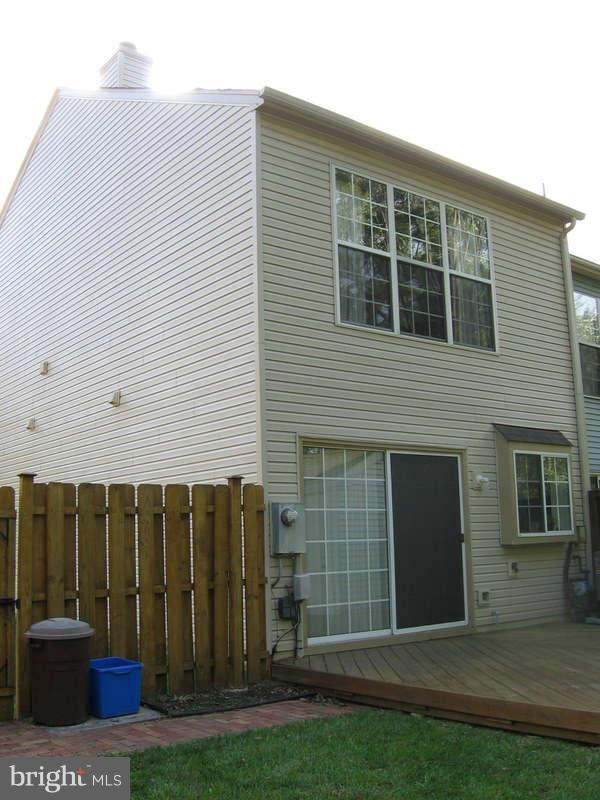 WOODSTONE - Residential Lease