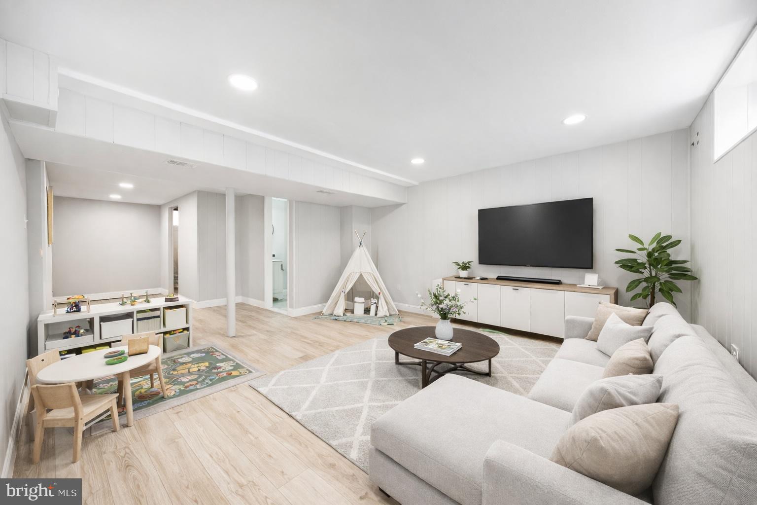 ANDOVER HEIGHTS - Residential