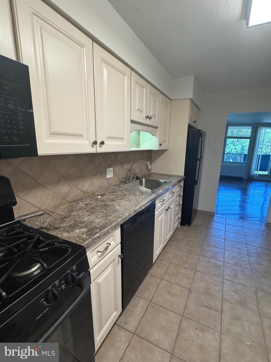 SUTTON TERRACE - Residential