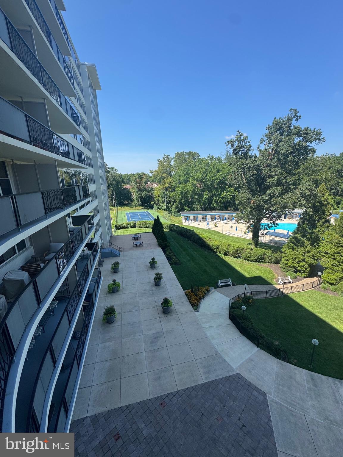 SUTTON TERRACE - Residential