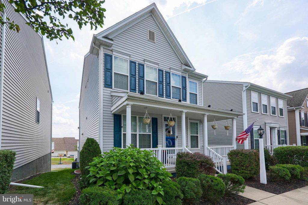 Photo of 307 Brittany Lane, MOUNT JOY, PA 17552 (MLS # PALA2074764)