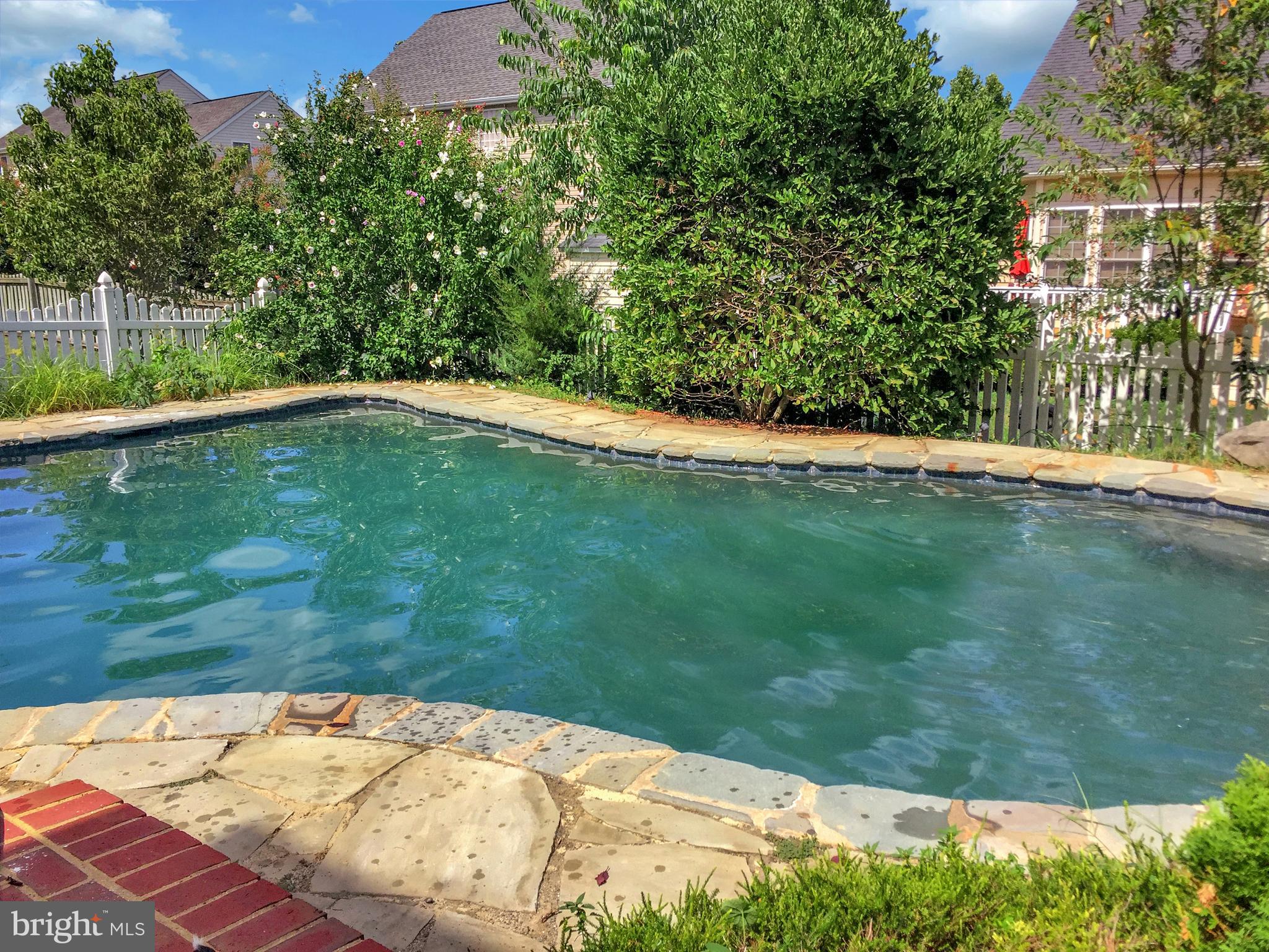 RIVER CLUB - Residential