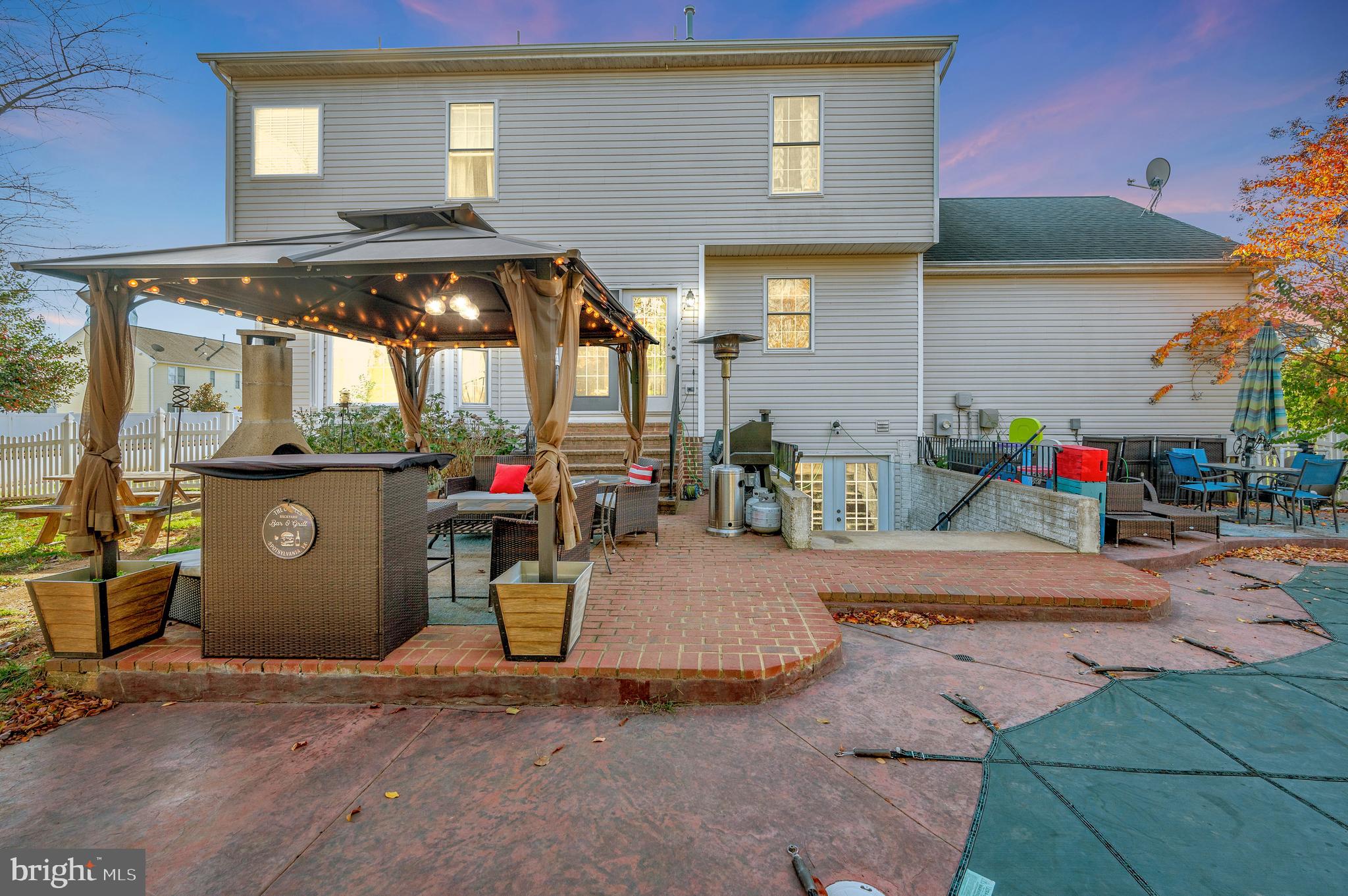 RIVER CLUB - Residential