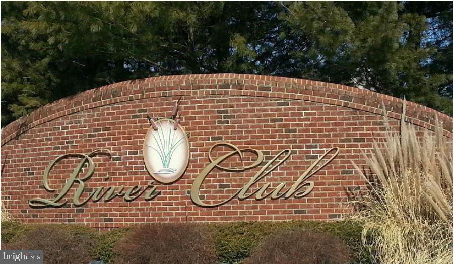 RIVER CLUB - Residential