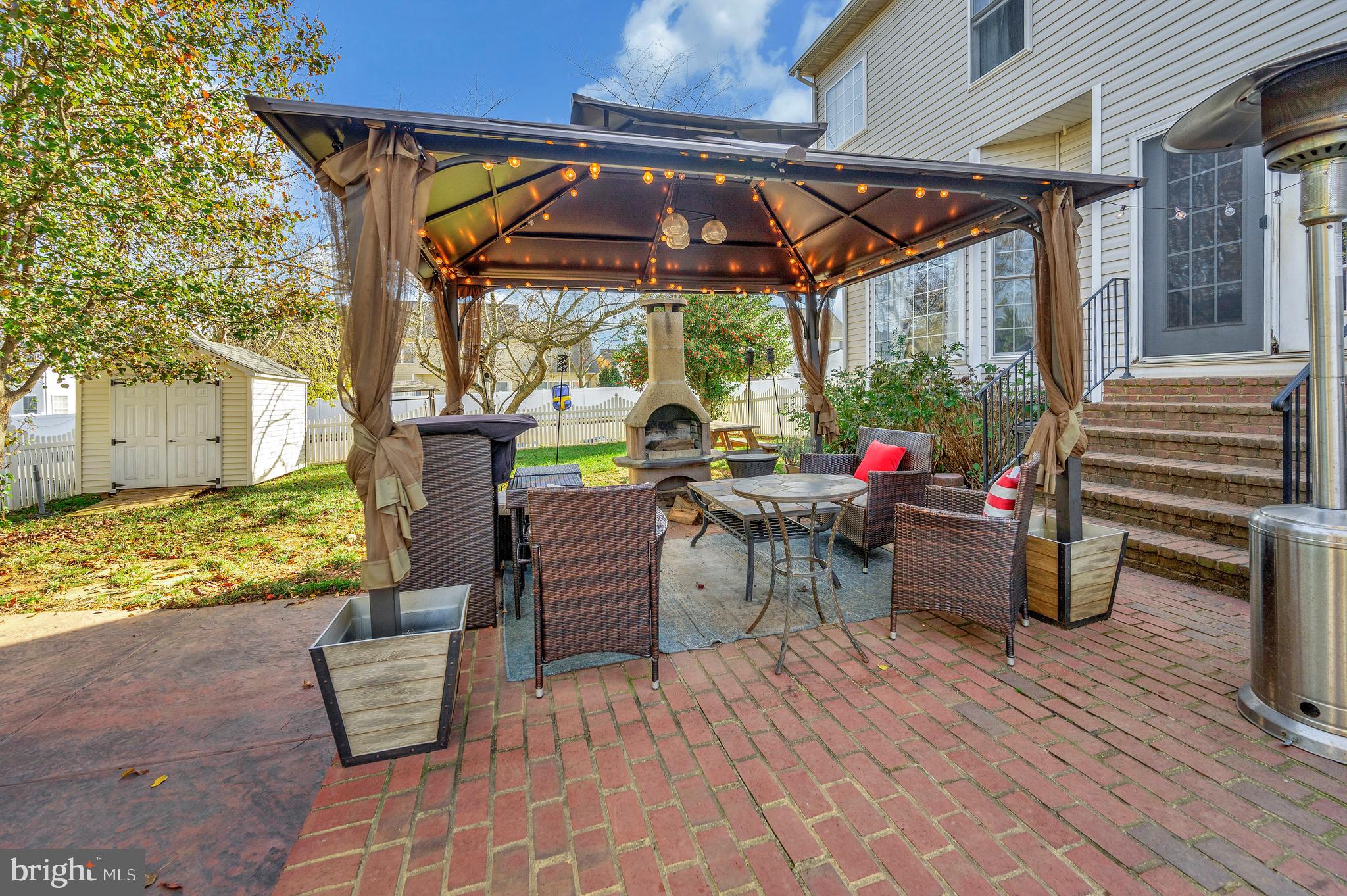 RIVER CLUB - Residential