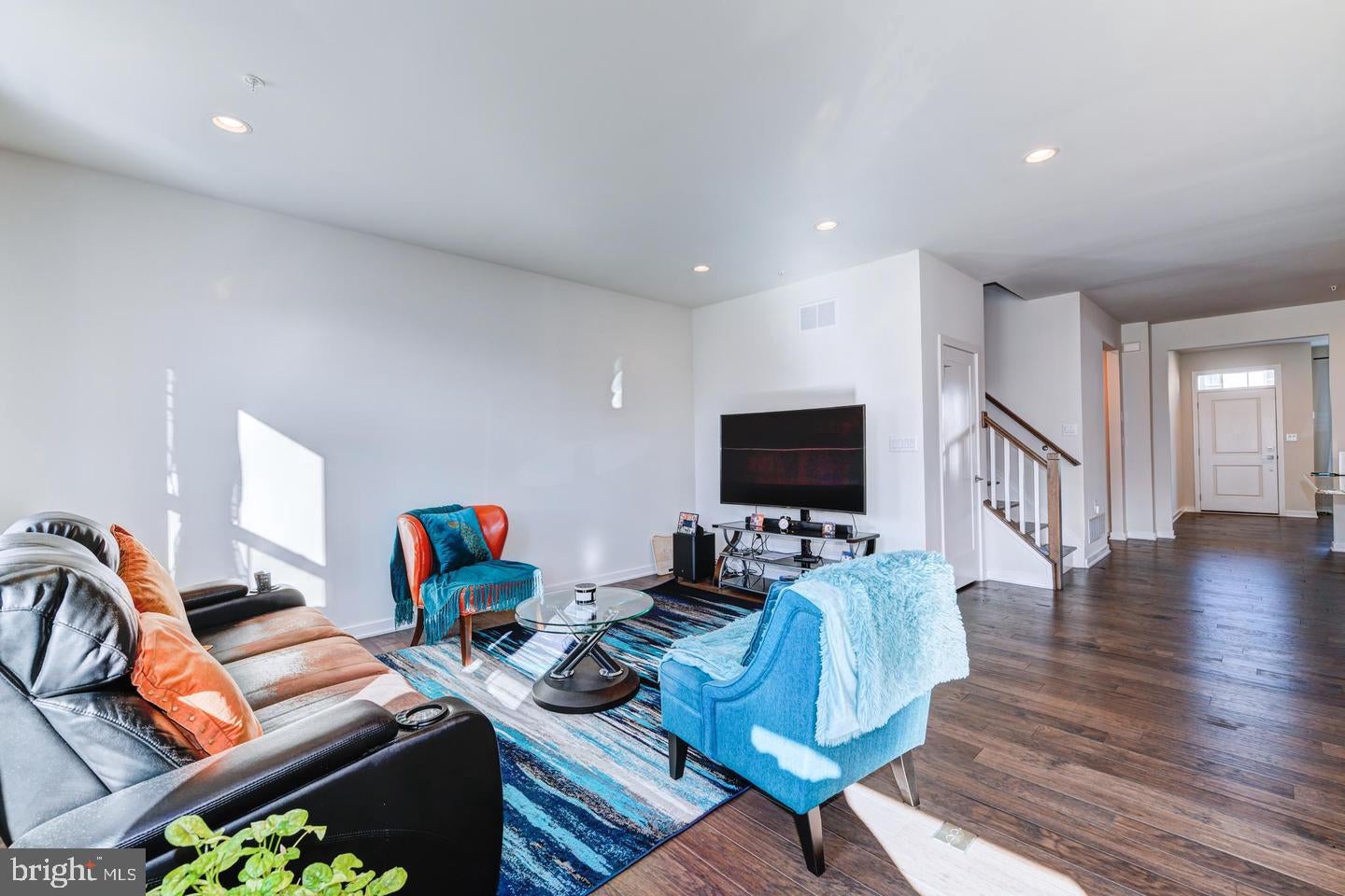 204 WYSTONE COURT