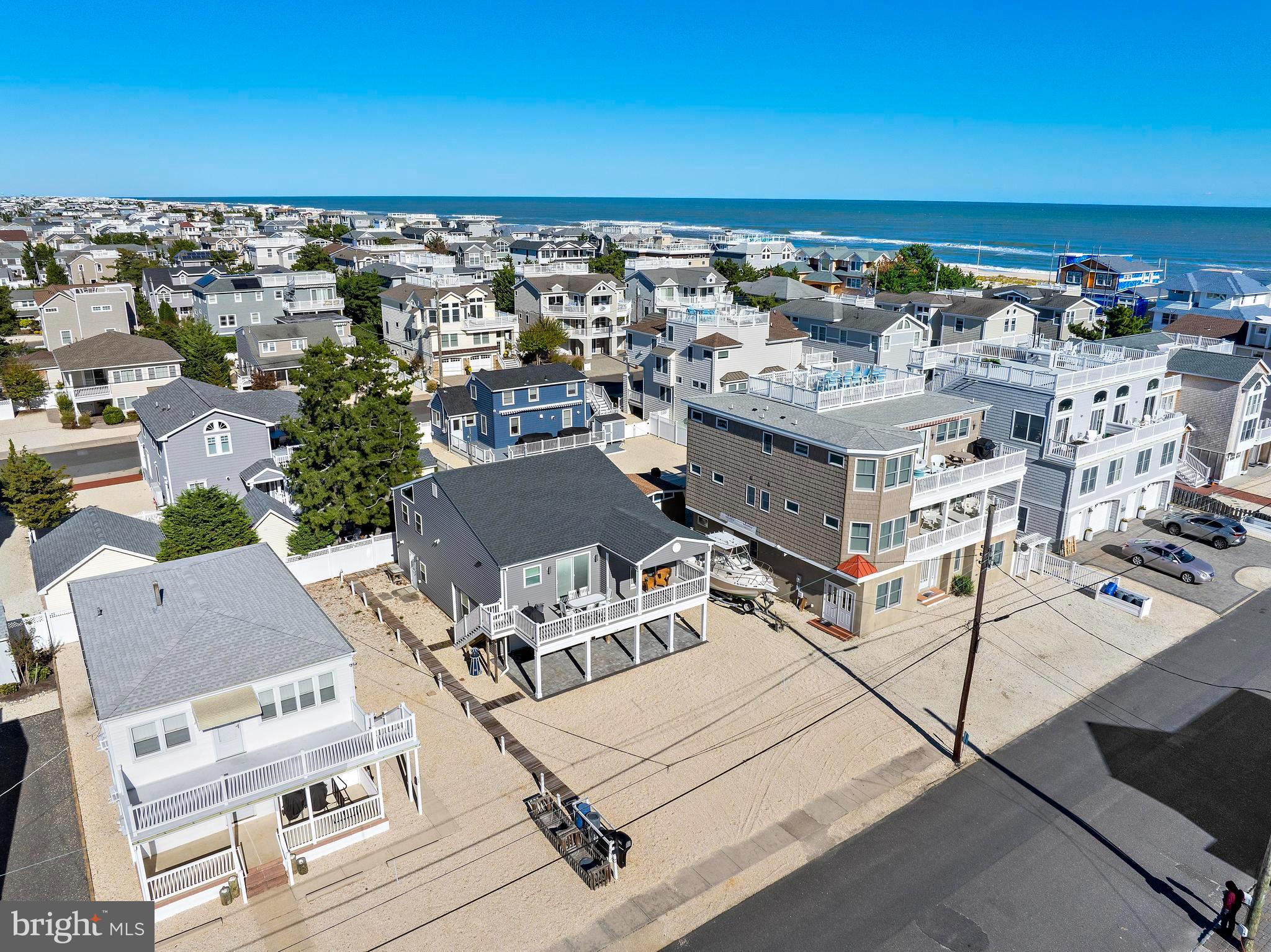 119 E PENNSYLVANIA AVENUE