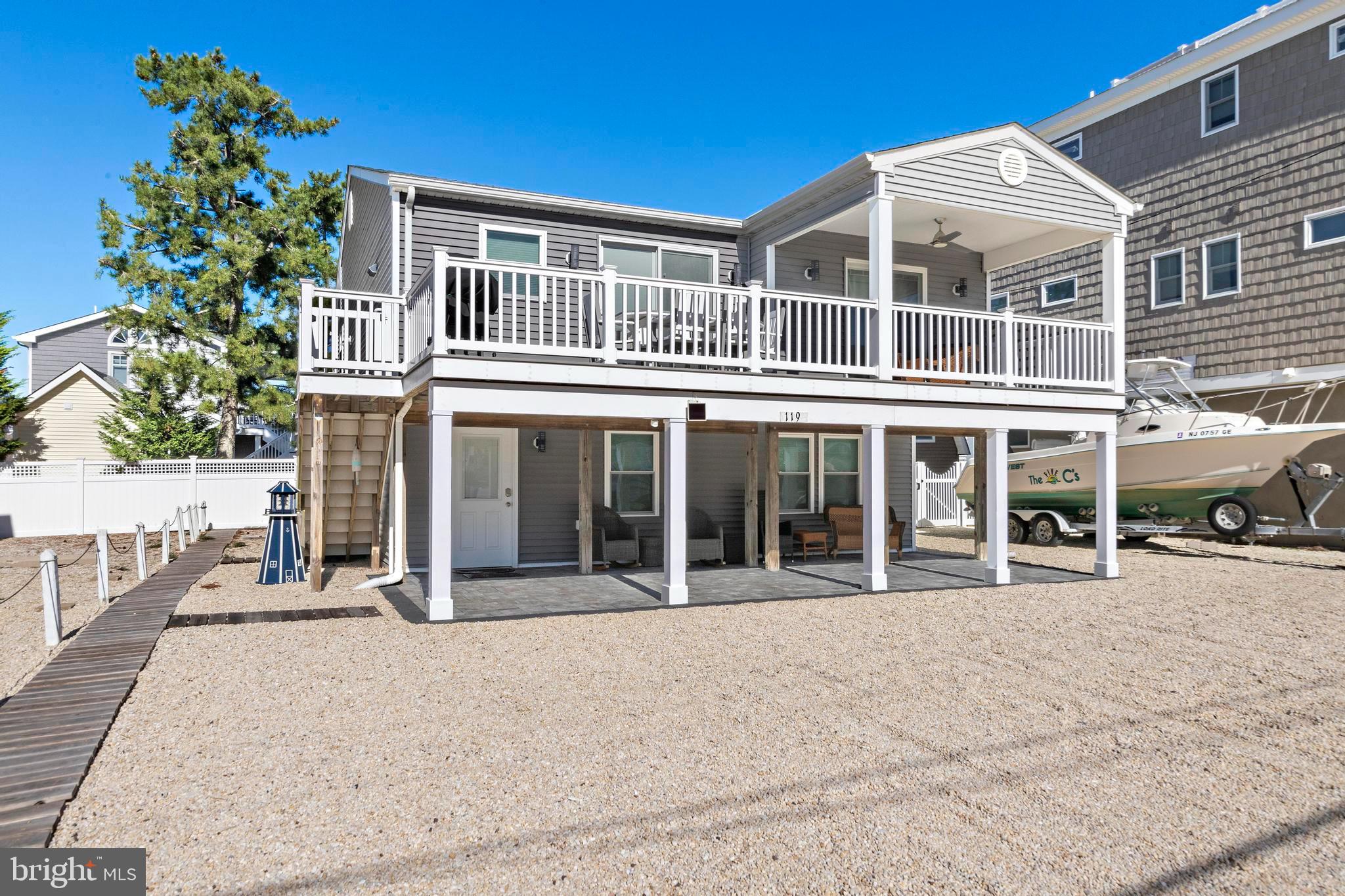 119 E PENNSYLVANIA AVENUE