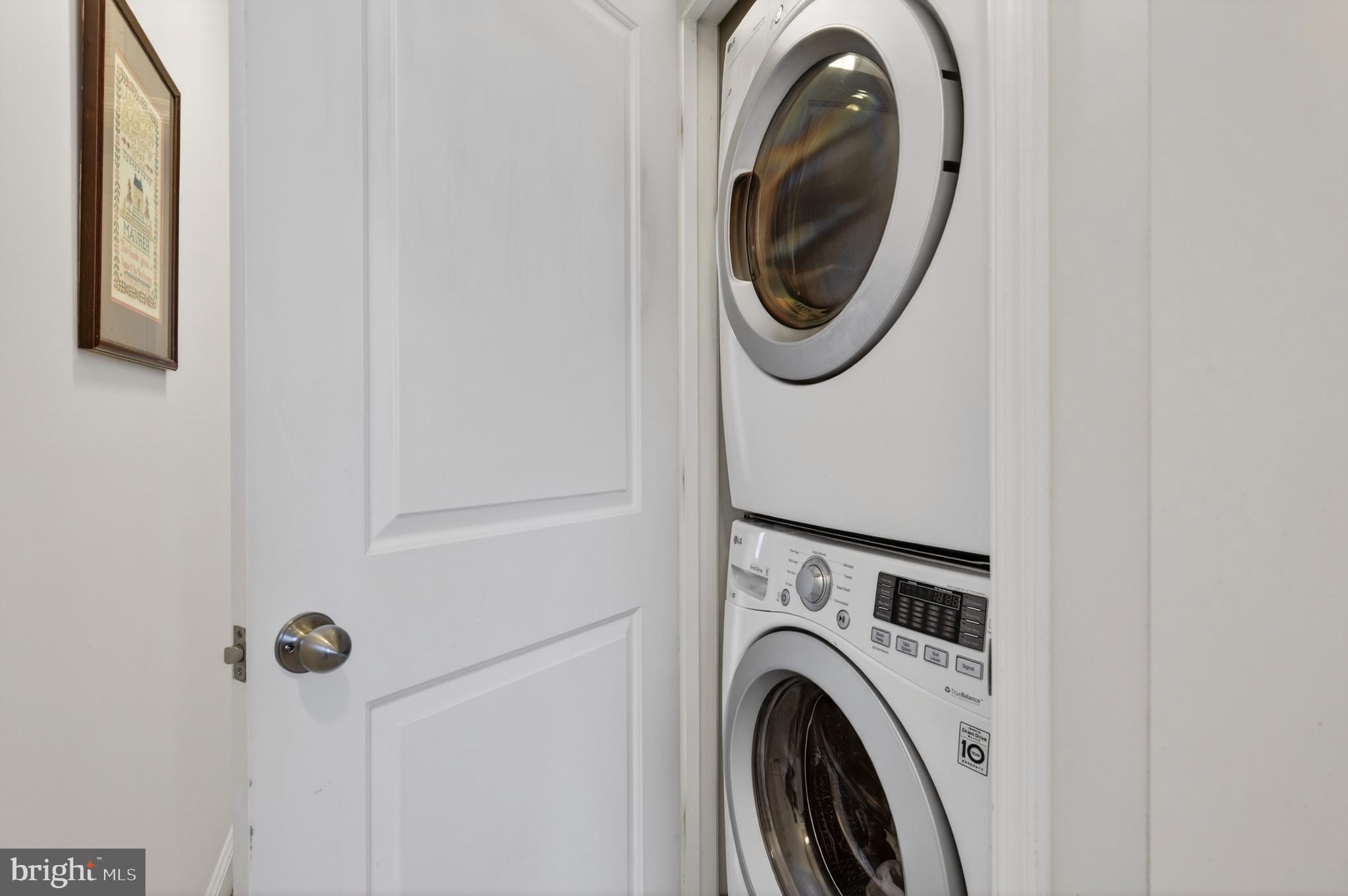 VILLAGE GREENS - Residential