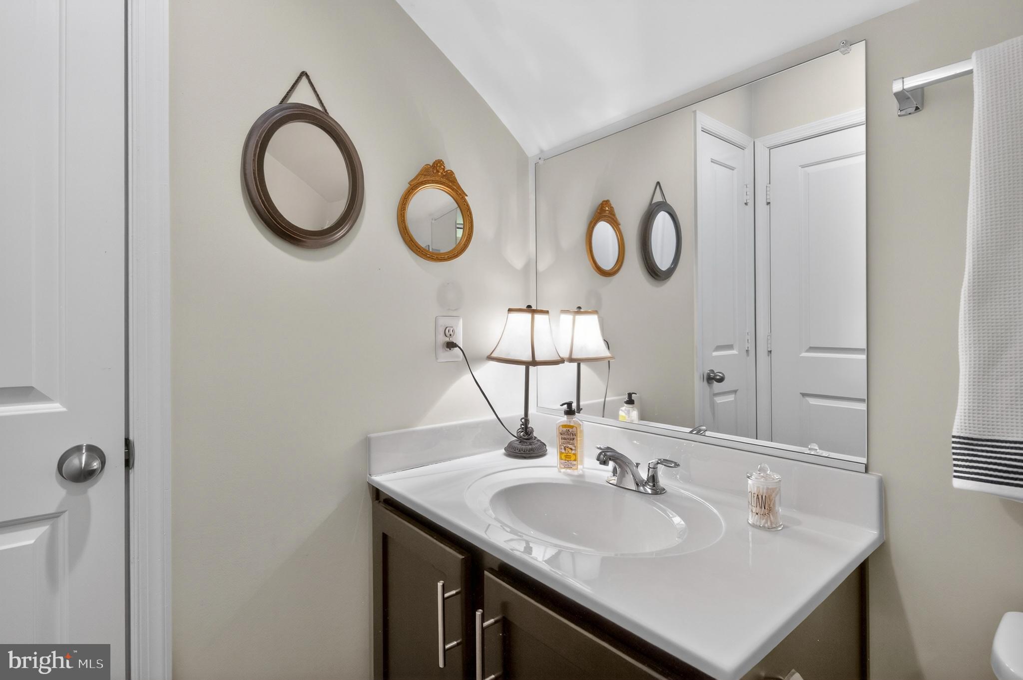 VILLAGE GREENS - Residential