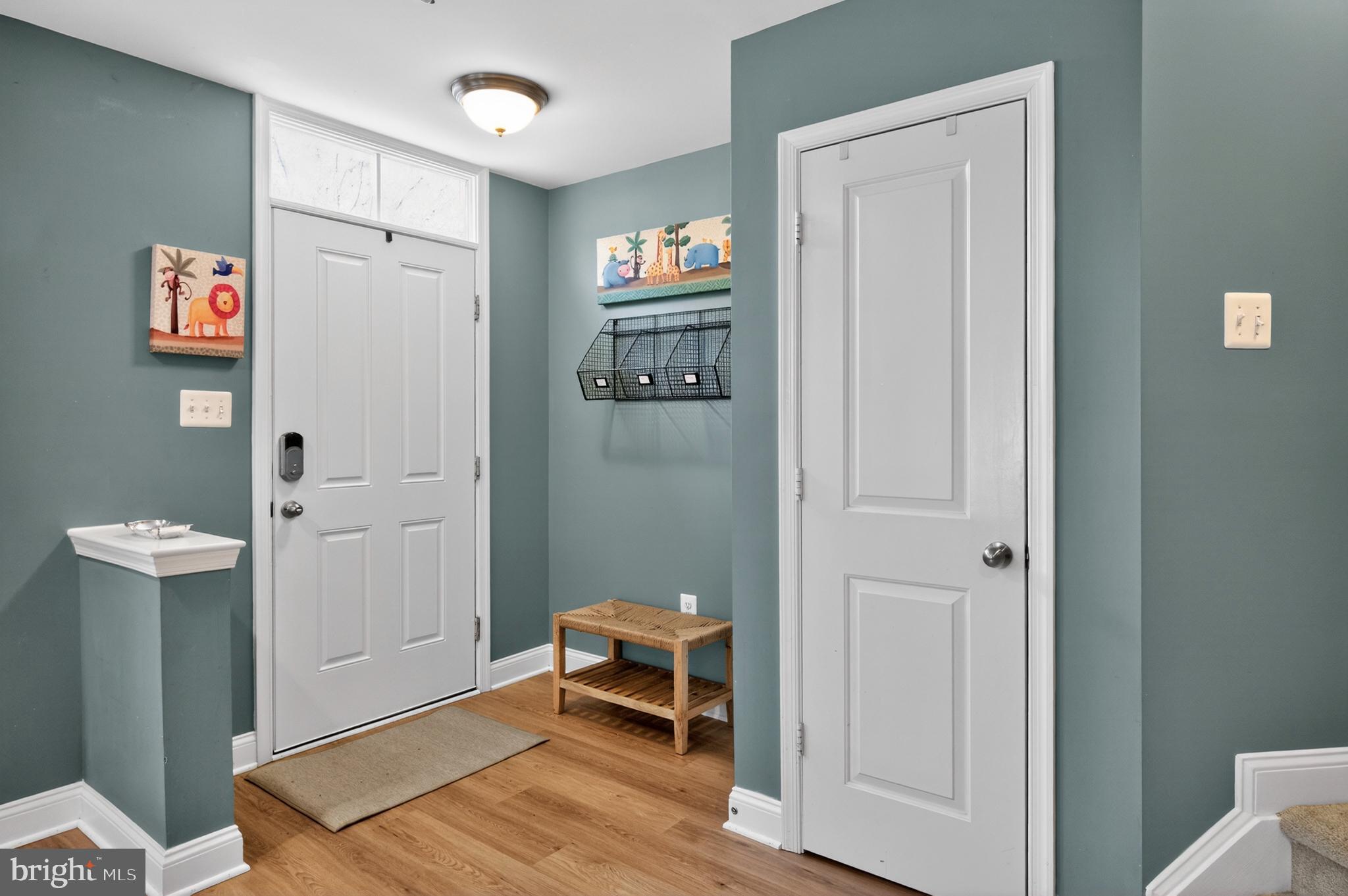 VILLAGE GREENS - Residential