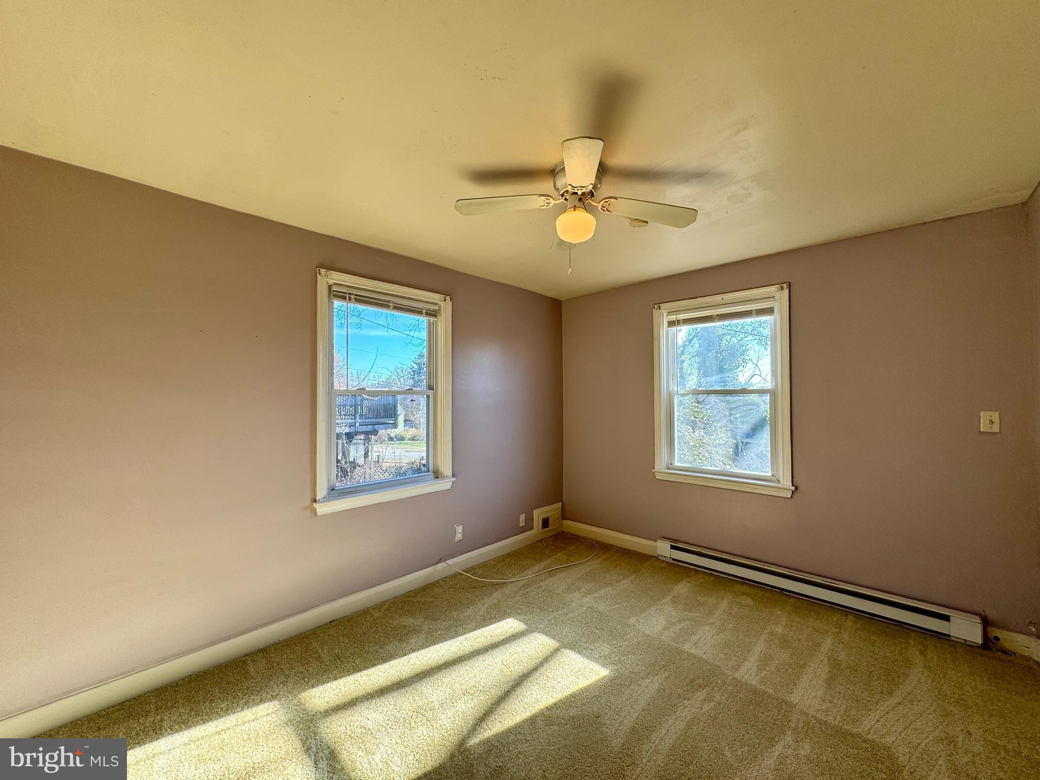 HAMILTON HILLS - Residential Lease