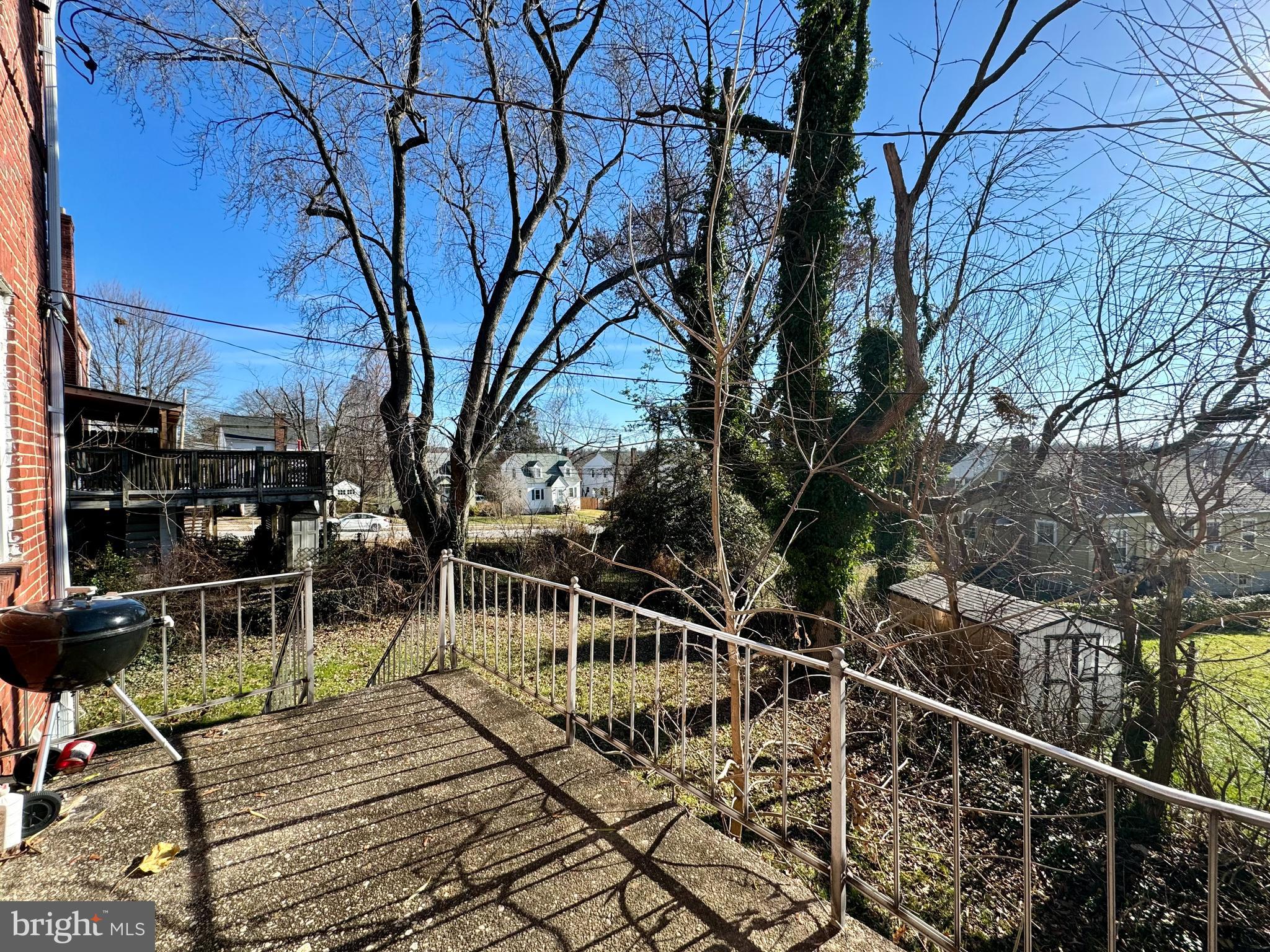 HAMILTON HILLS - Residential Lease