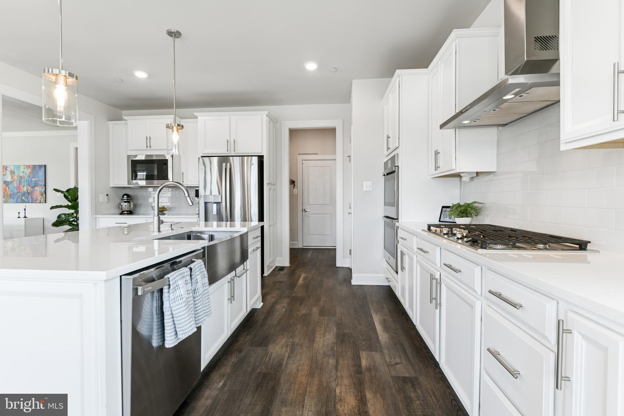 8516 SILVER LAUREL LANE