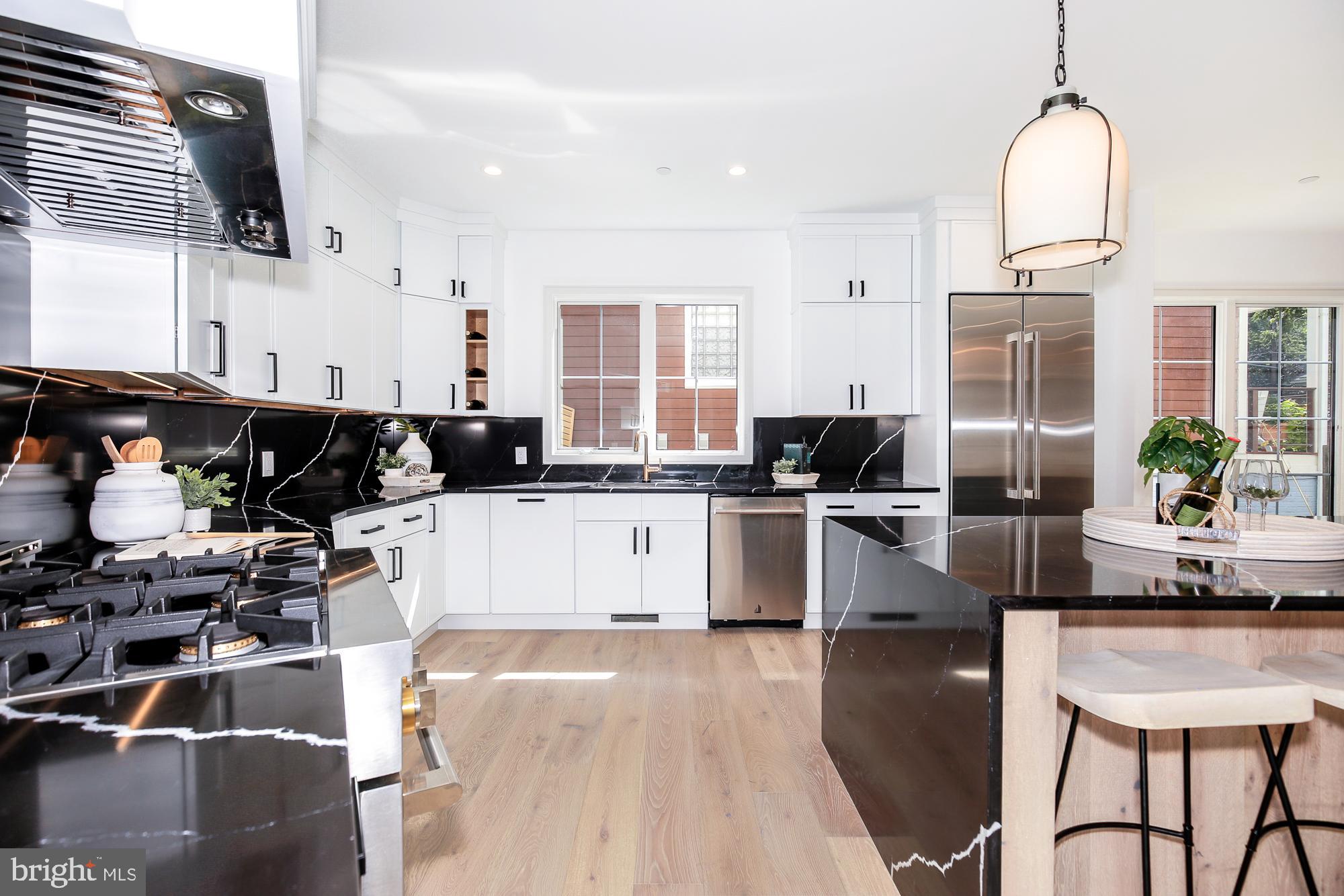 GLEN ECHO HEIGHTS - Residential