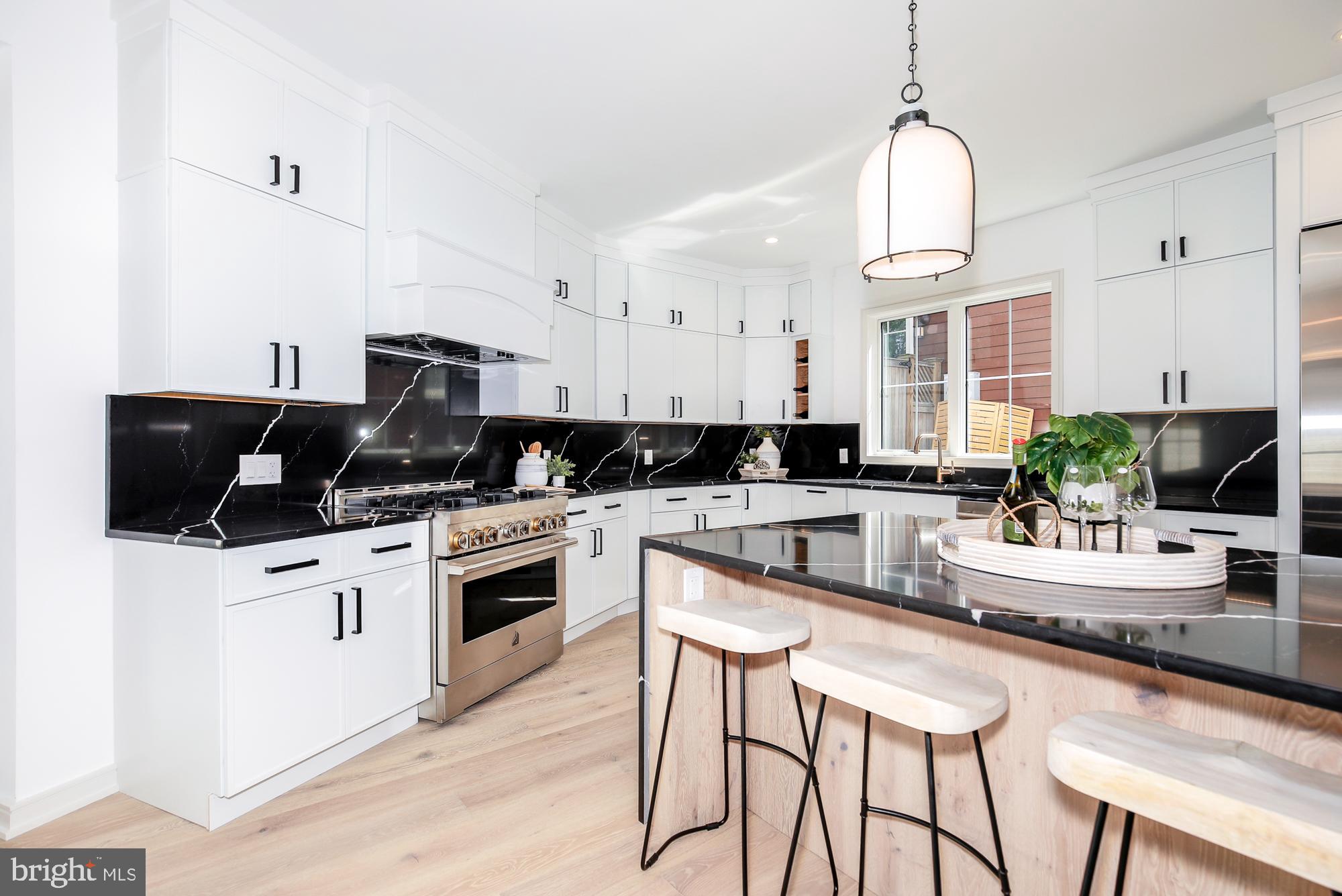 GLEN ECHO HEIGHTS - Residential