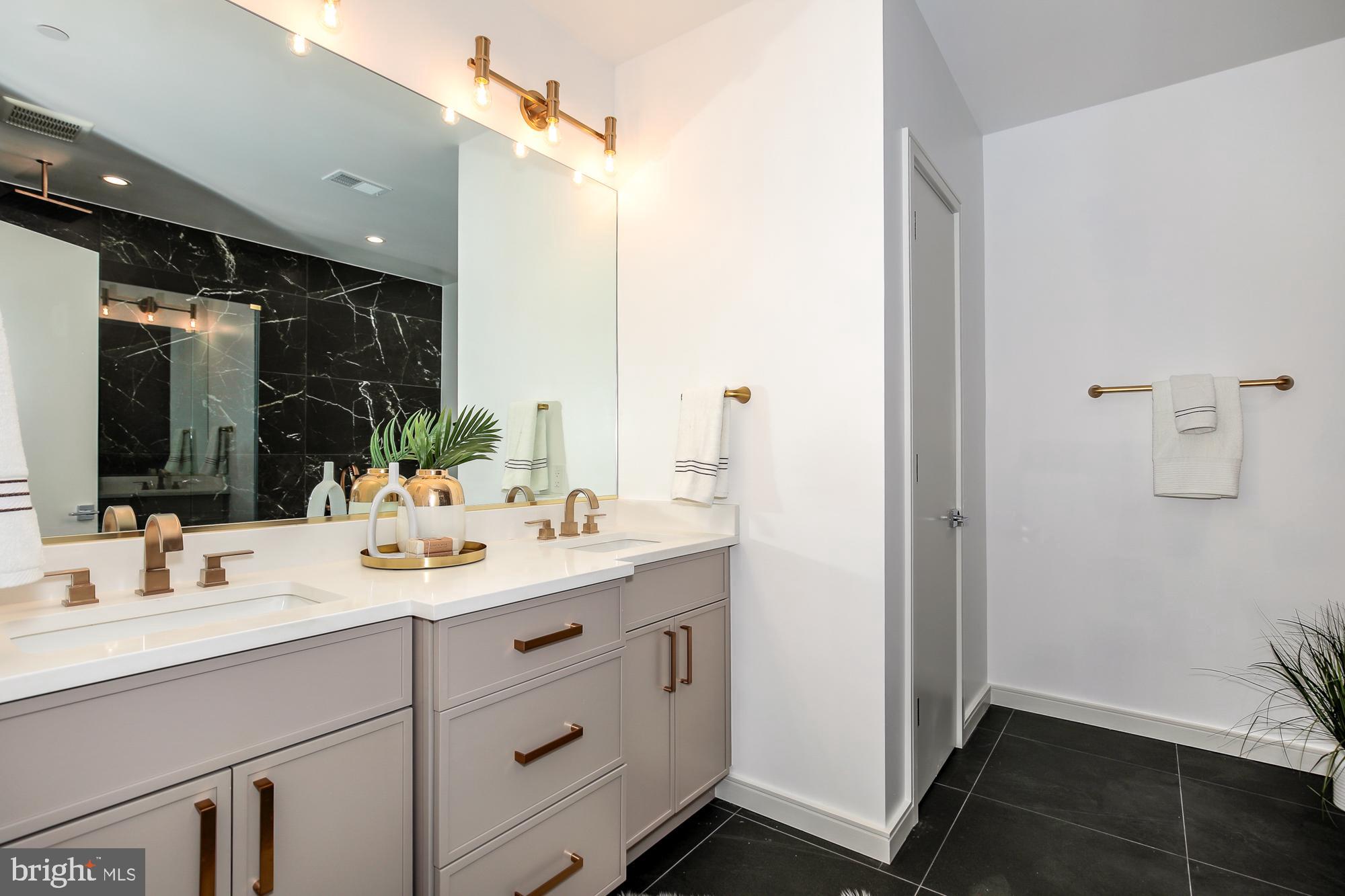 GLEN ECHO HEIGHTS - Residential