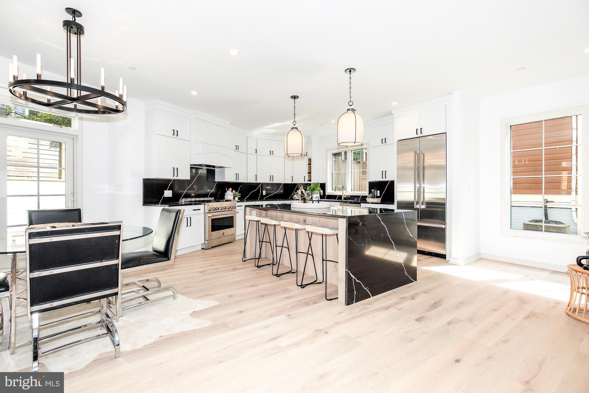 GLEN ECHO HEIGHTS - Residential