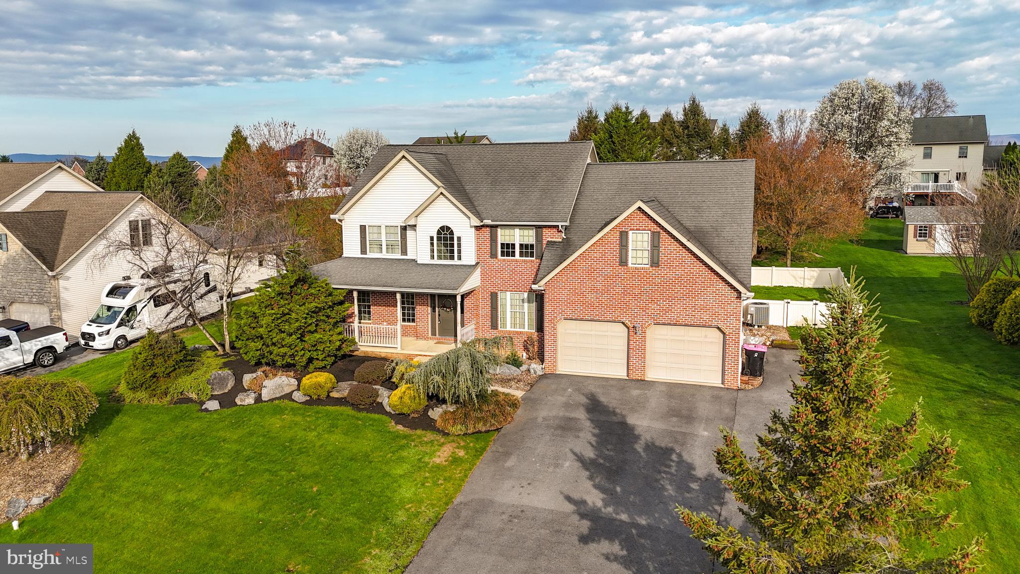 LIBERTY ESTATES - Residential