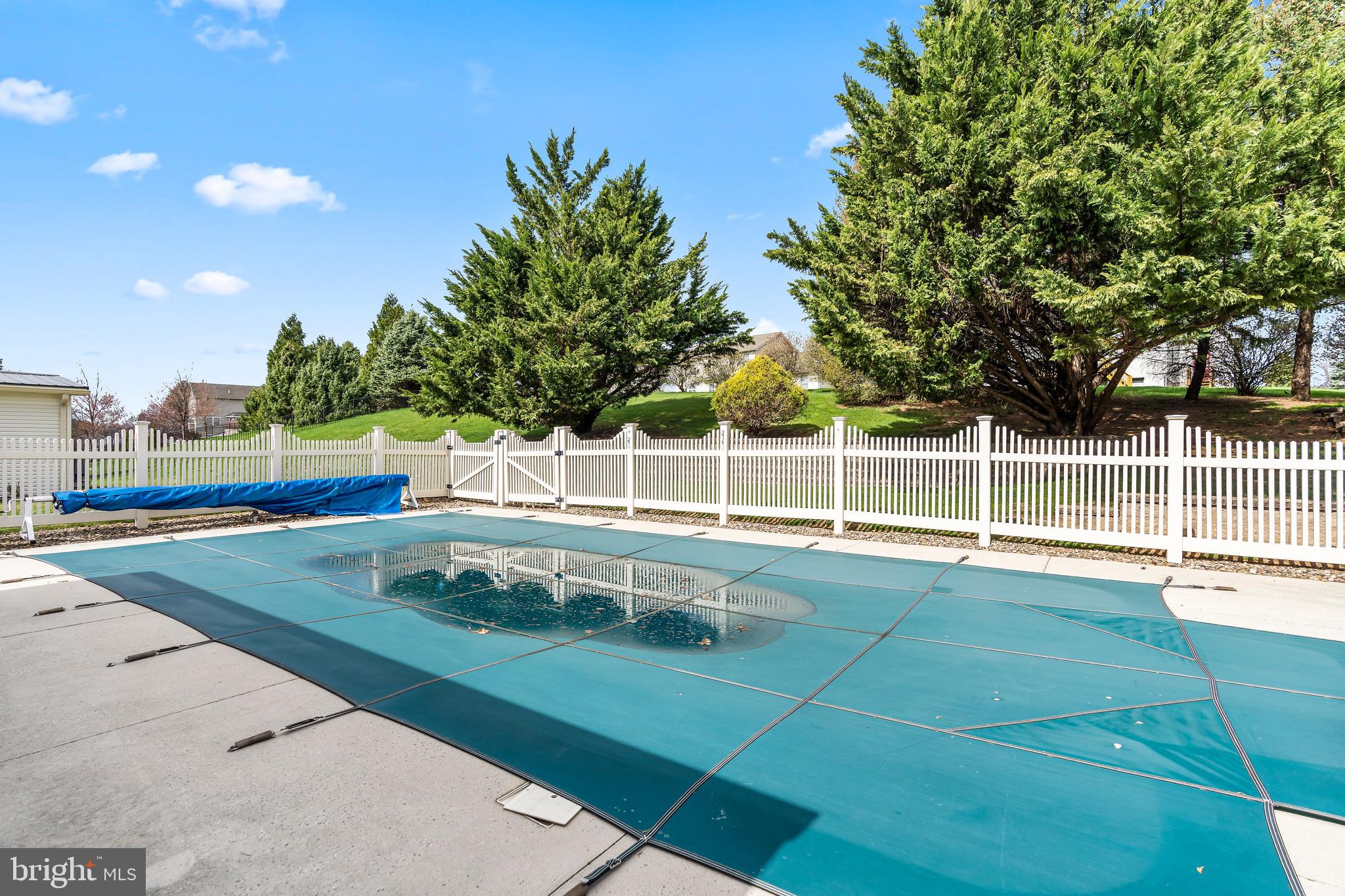 LIBERTY ESTATES - Residential