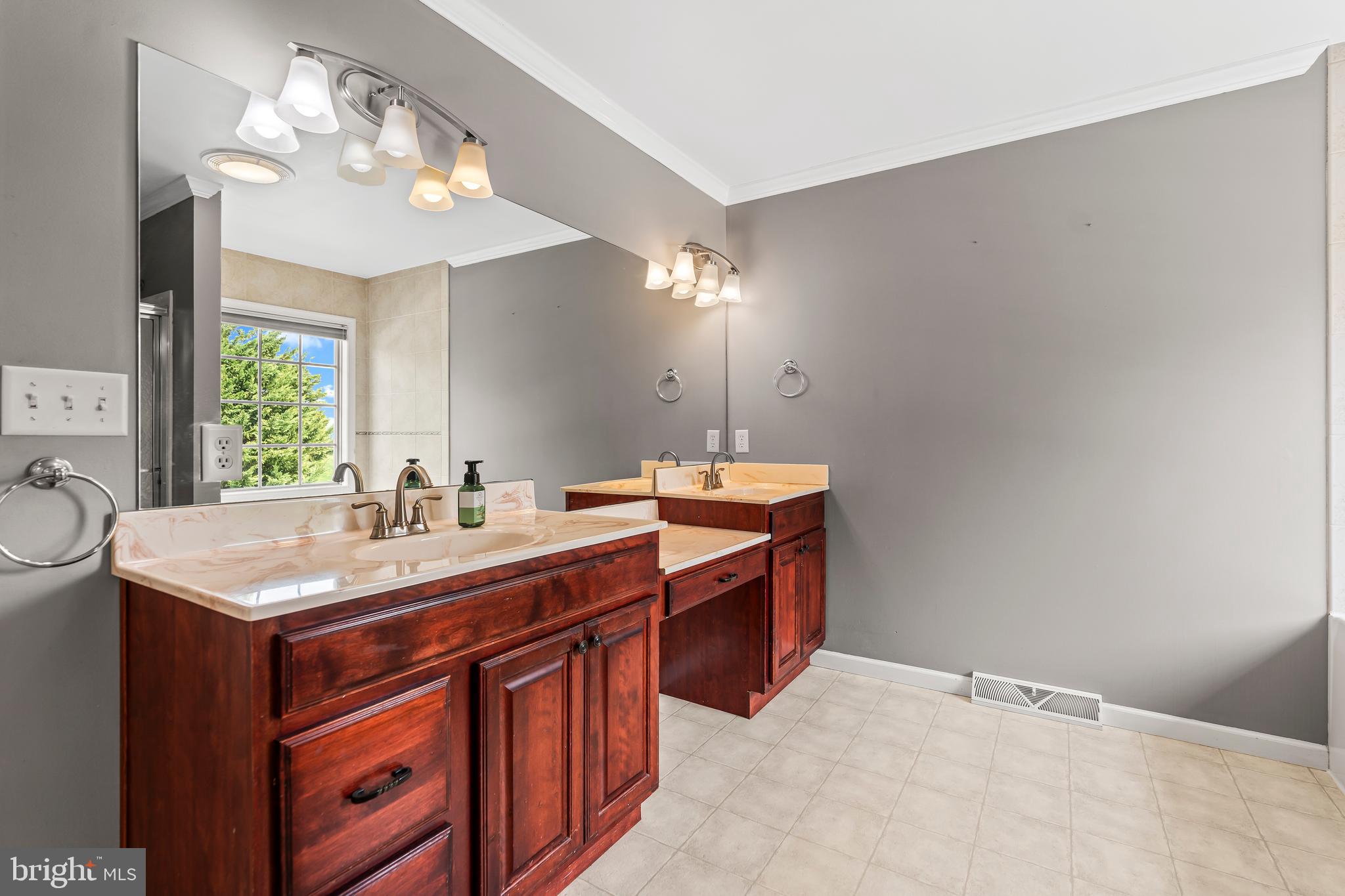 LIBERTY ESTATES - Residential