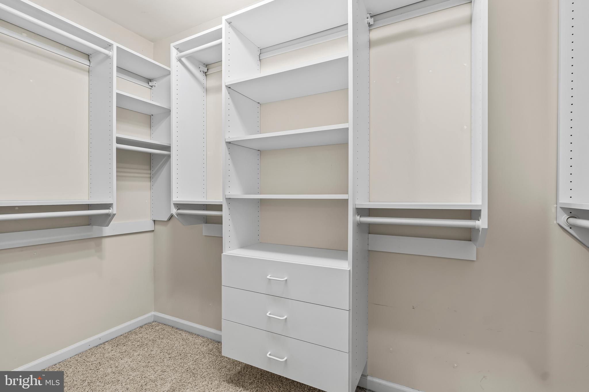 LIBERTY ESTATES - Residential