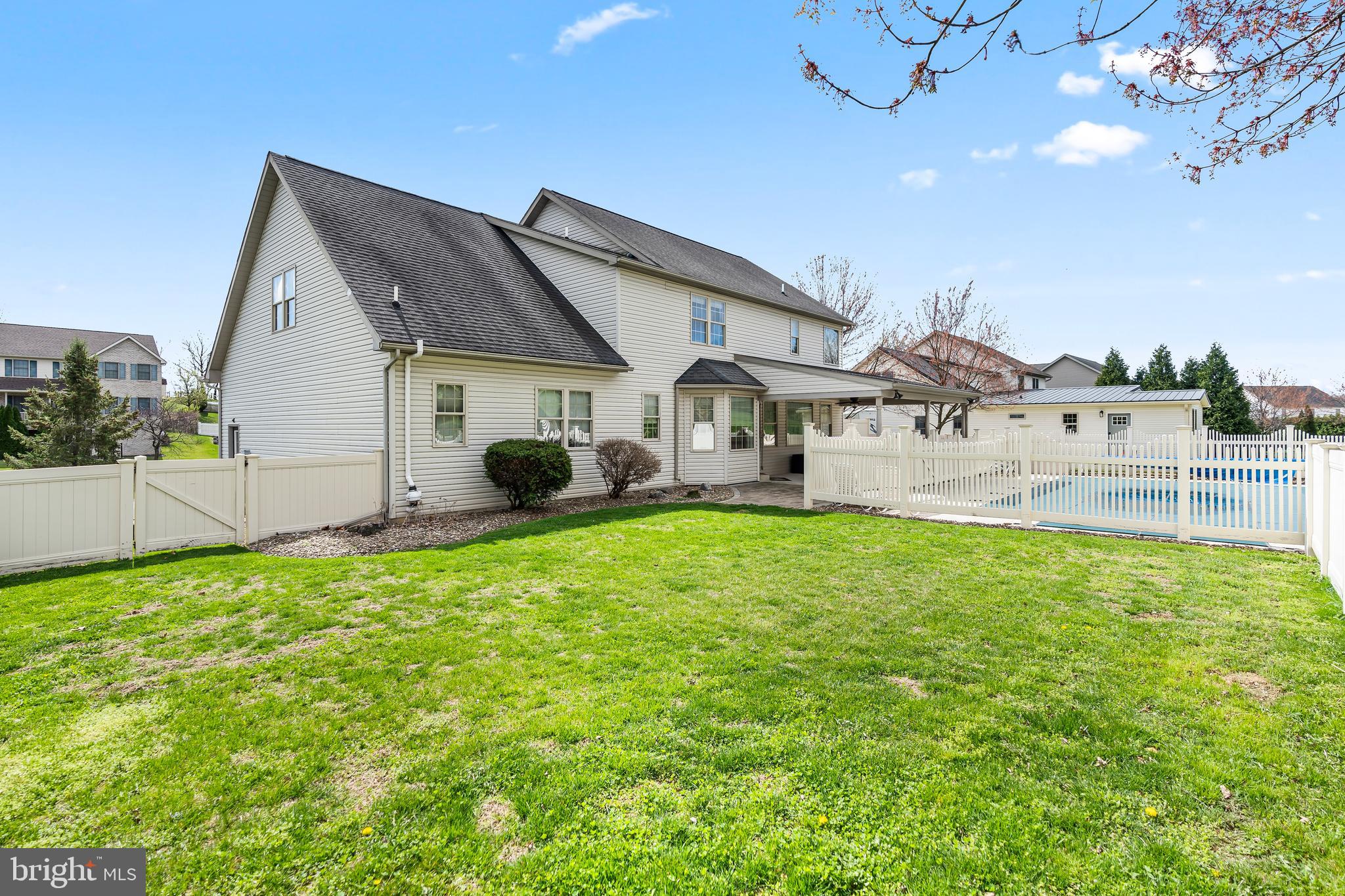 LIBERTY ESTATES - Residential