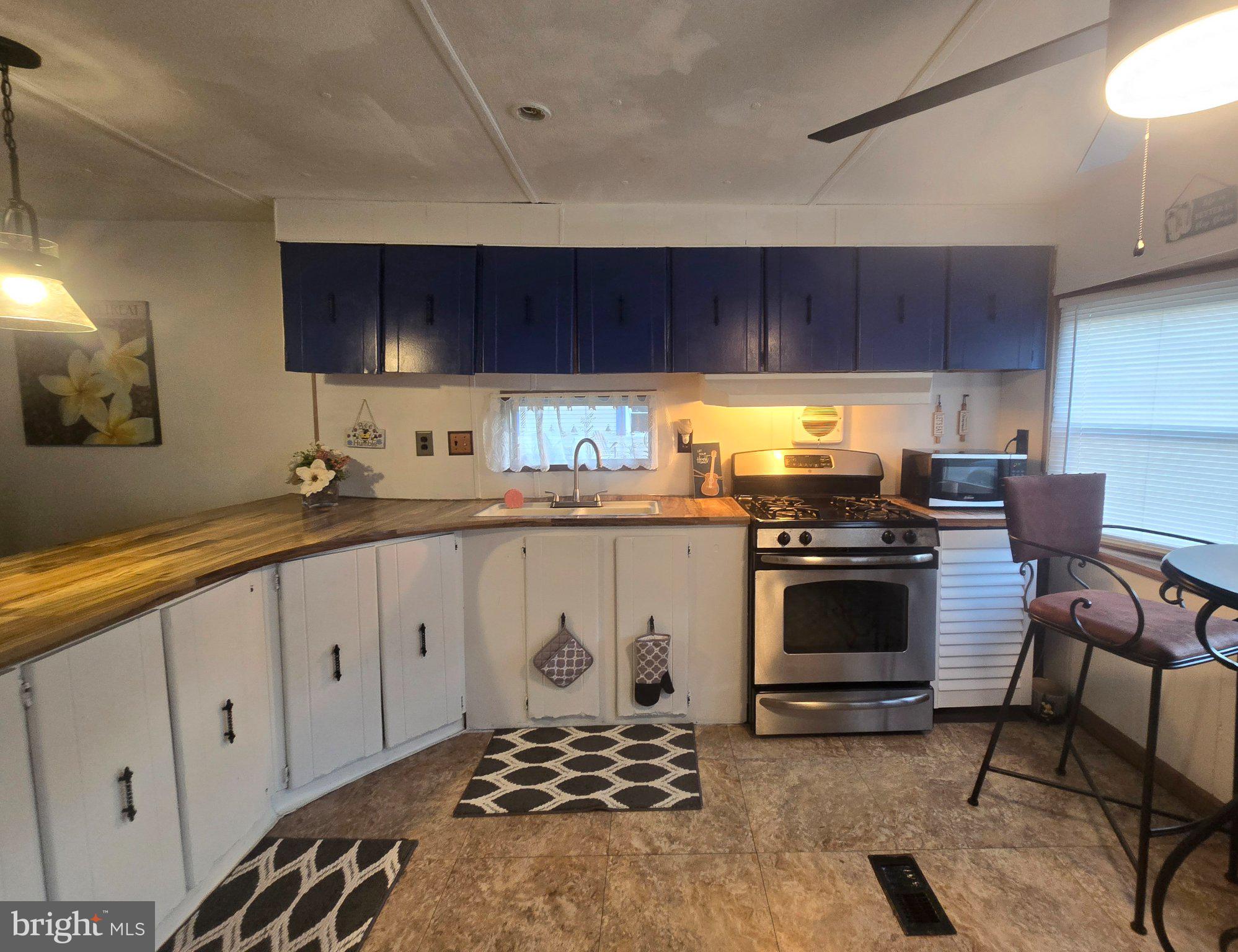 CHERRY CREEK VALLEY - Residential