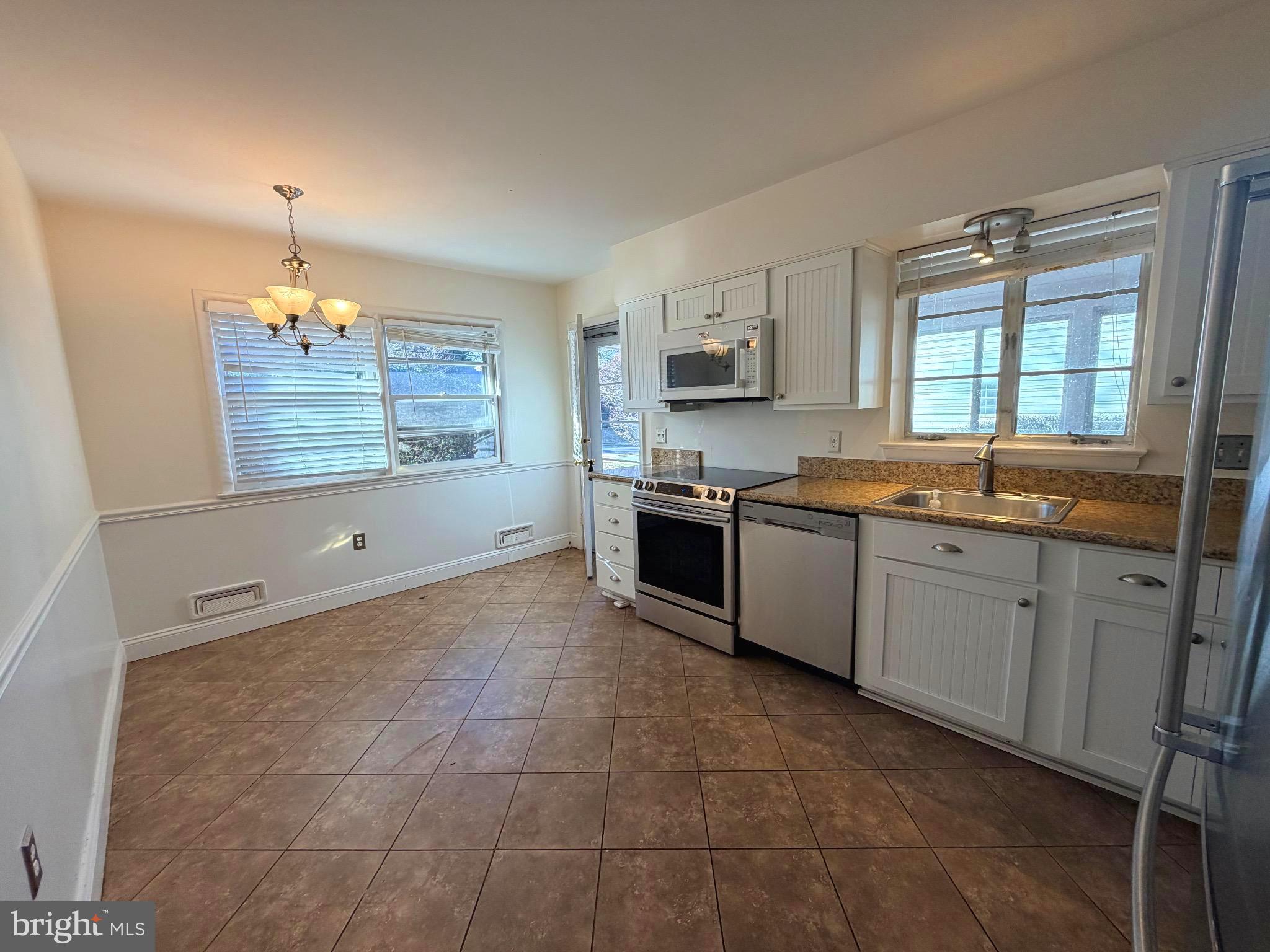 BIRCHWOOD - Residential