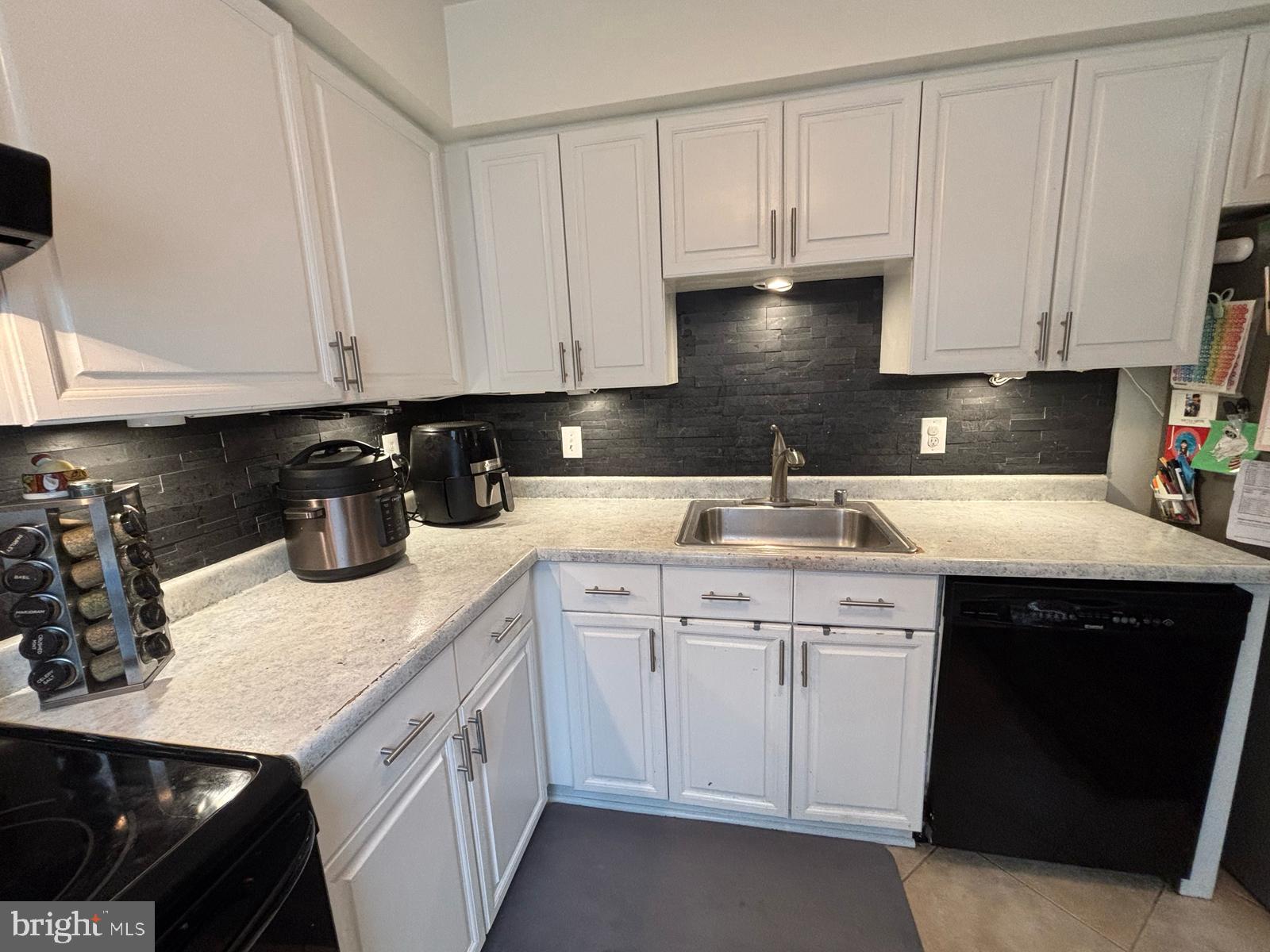 BURKE CENTRE CONSERVANCY - Residential Lease