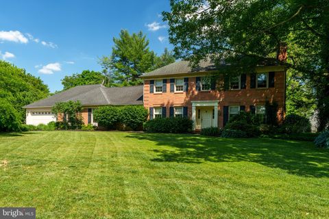 2442 STONE HEATH DRIVE LANCASTER PA 17601
