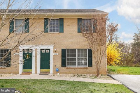 Townhouse For Sale - 10121 Saint George Circle<br/> HAGERSTOWN, MD 21740
