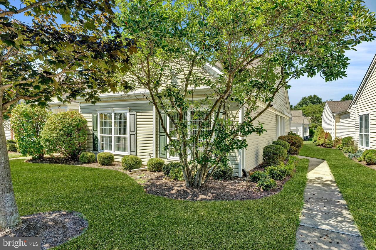 416 BLUEBIRD DRIVE