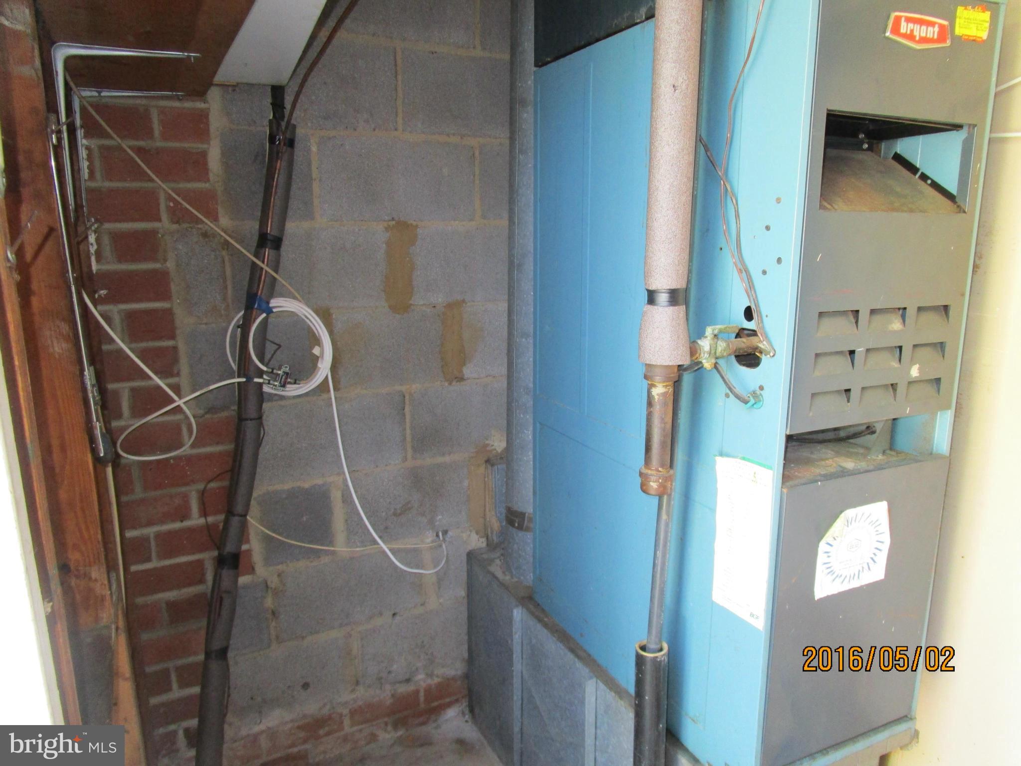 WHISKEY BOTTOM - Residential Lease