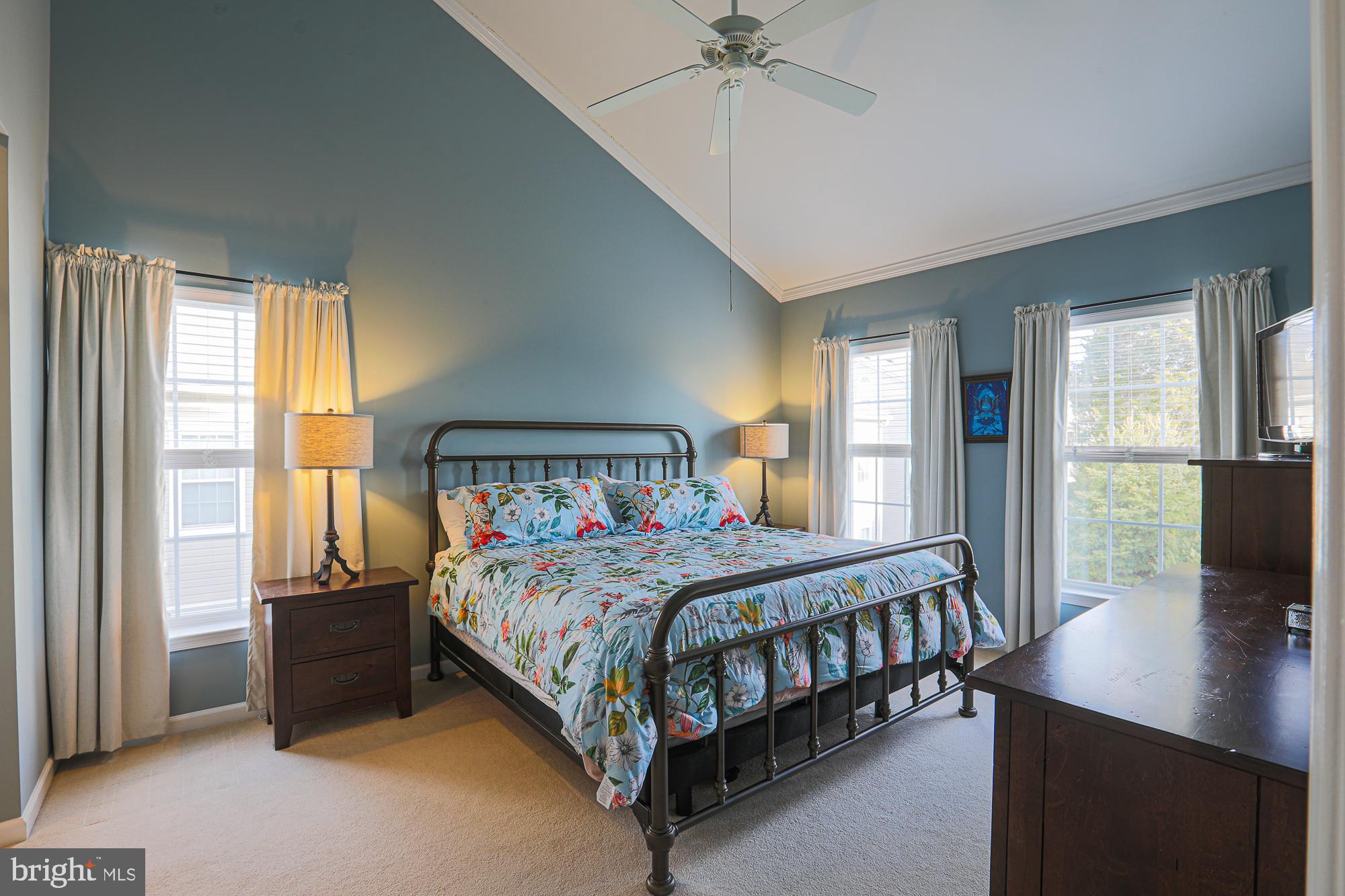 HEARTHSTONE AT VILLAGE SQUARE - Residential