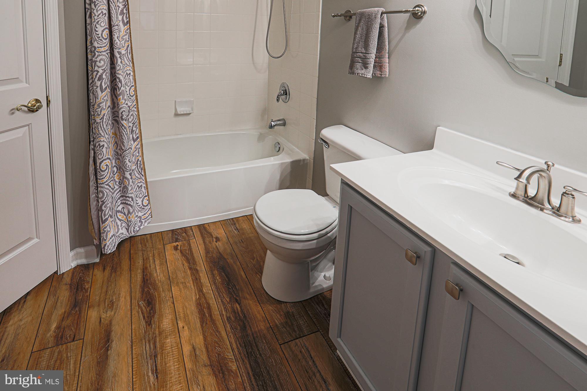 HEARTHSTONE AT VILLAGE SQUARE - Residential